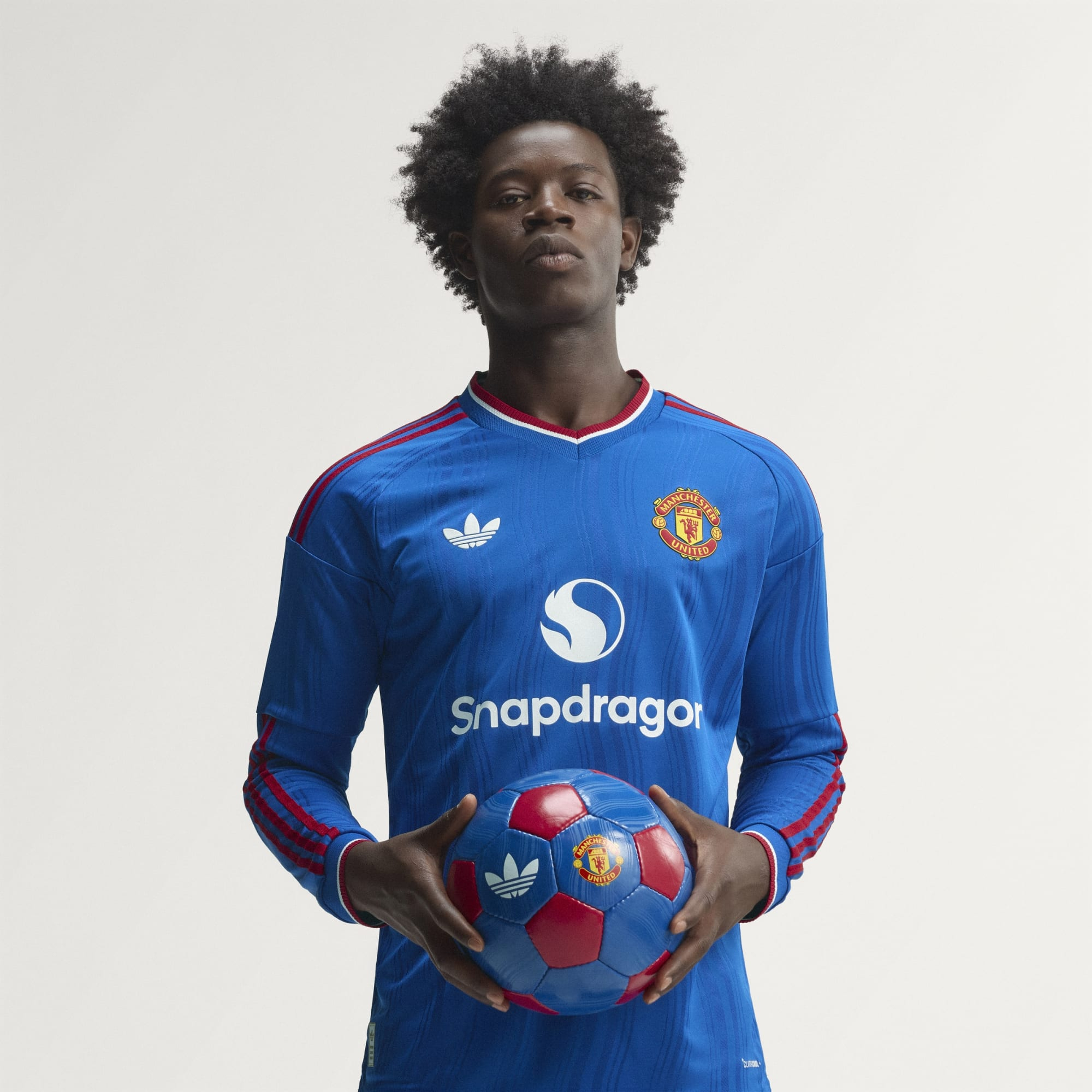 💙重溫經典藍魔傳奇 Adidas Manchester United 曼聯 2026-27 作客長袖球員版球衣 (可加印字章) KC4803