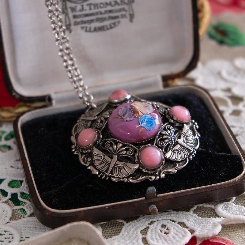 Vintage C.a. 1960s Czechoslovakian Pink Art Glass Dark Silver Tone Statement Pendant Necklace (NZ010)