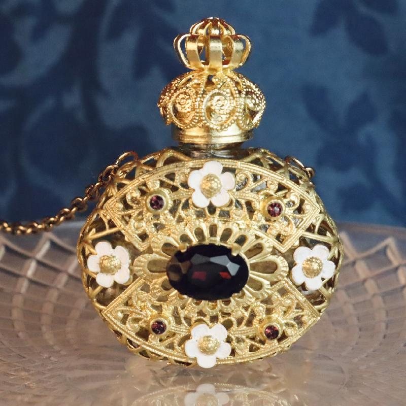 Vintage Recomposed Amethyst Glass White Daisy Purse Perfume Bottle/Necklace (MT1696)