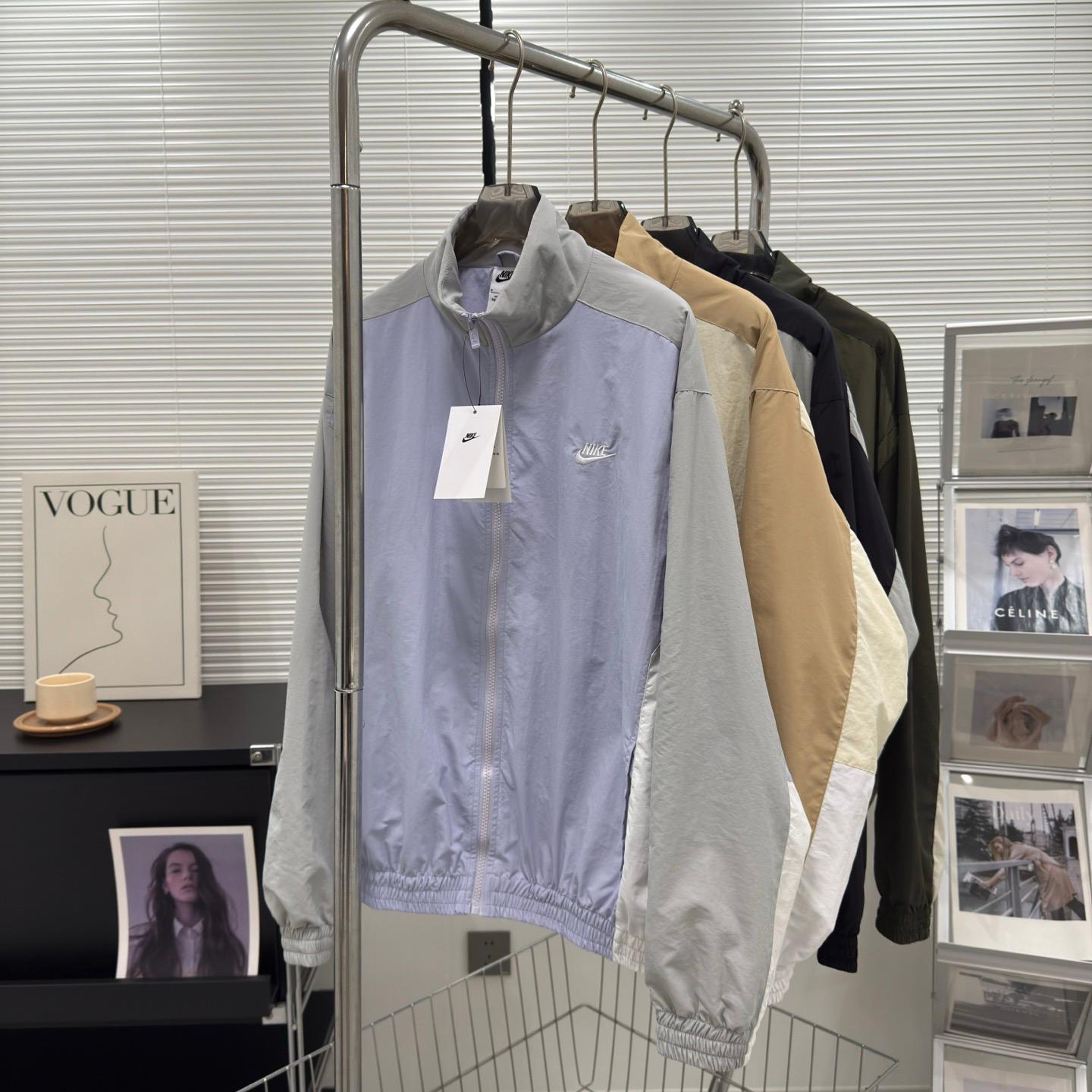 $125件,Nike Lab拼色風衣