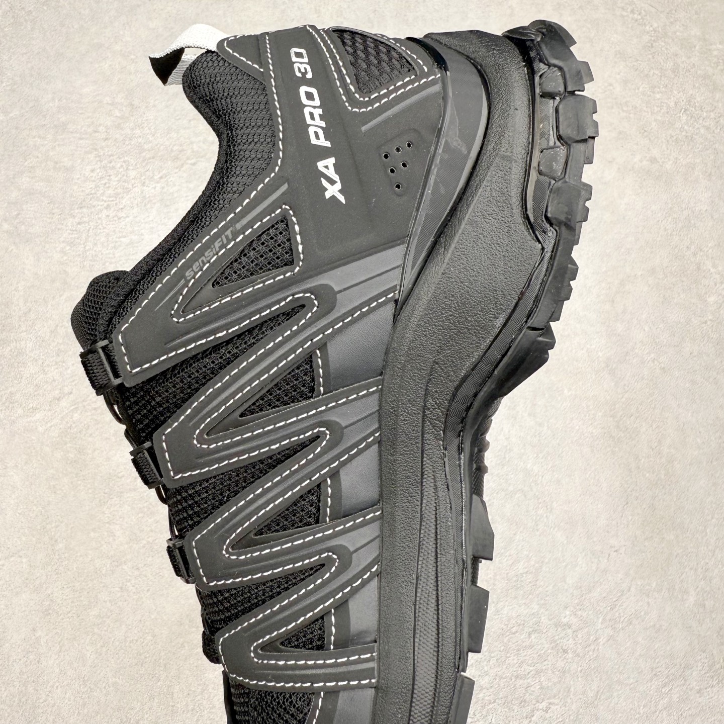 Salomon XA Pro 3D V9 