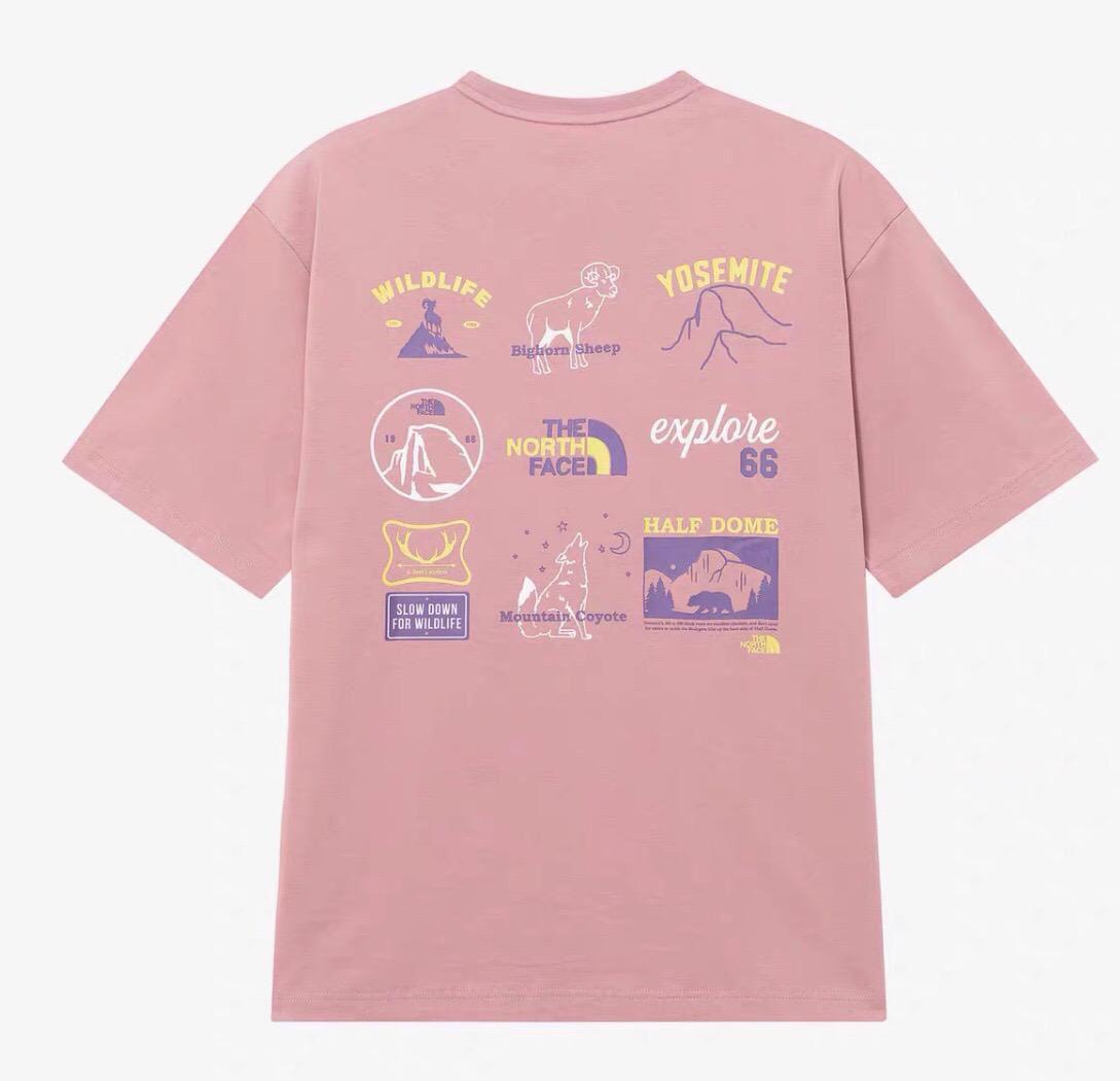 $88件。2件起$78件。3色選擇。Tnf explore wildlife 前後印花短袖