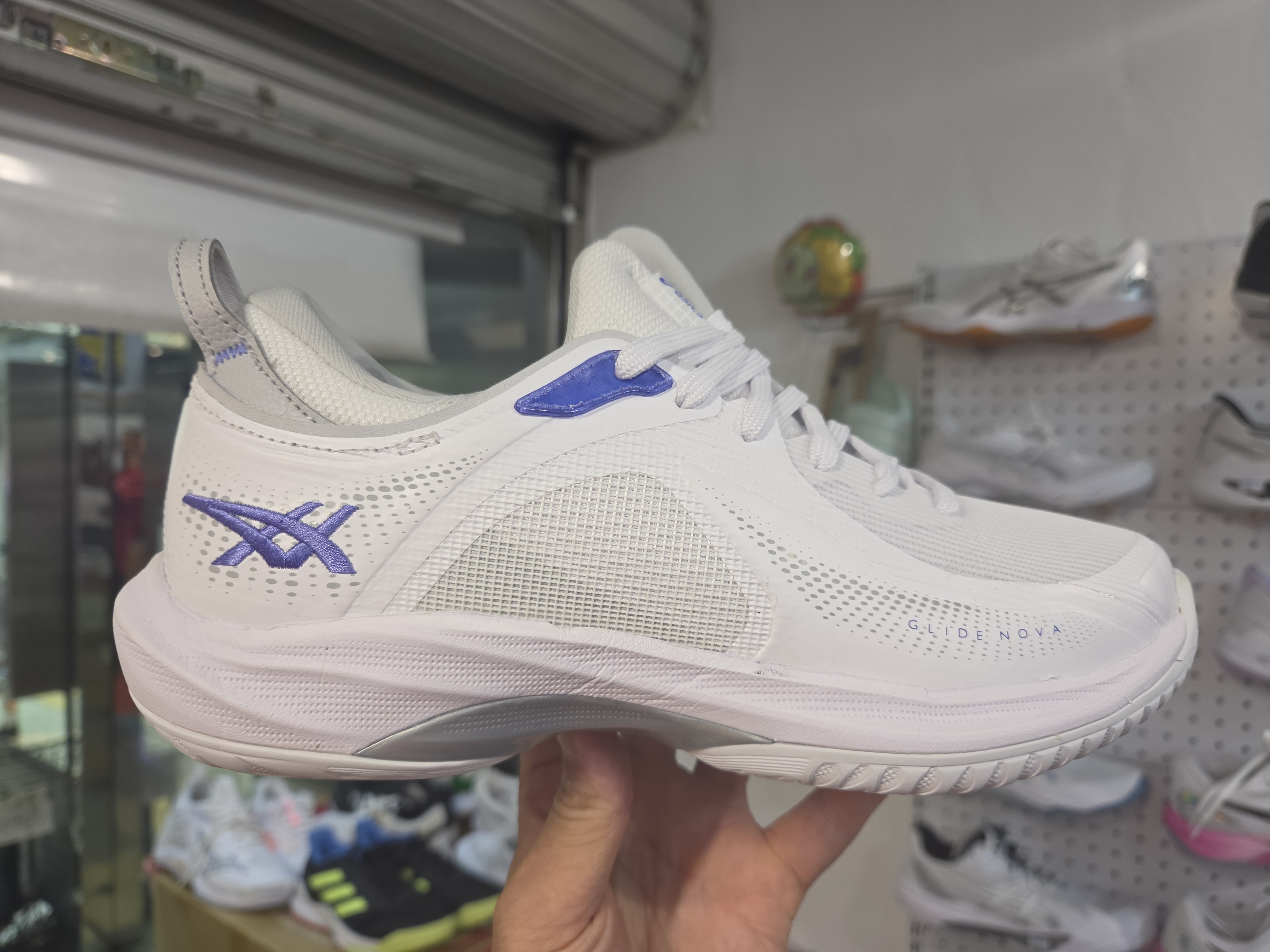 Asics Glide Nova FF 4 籃球鞋