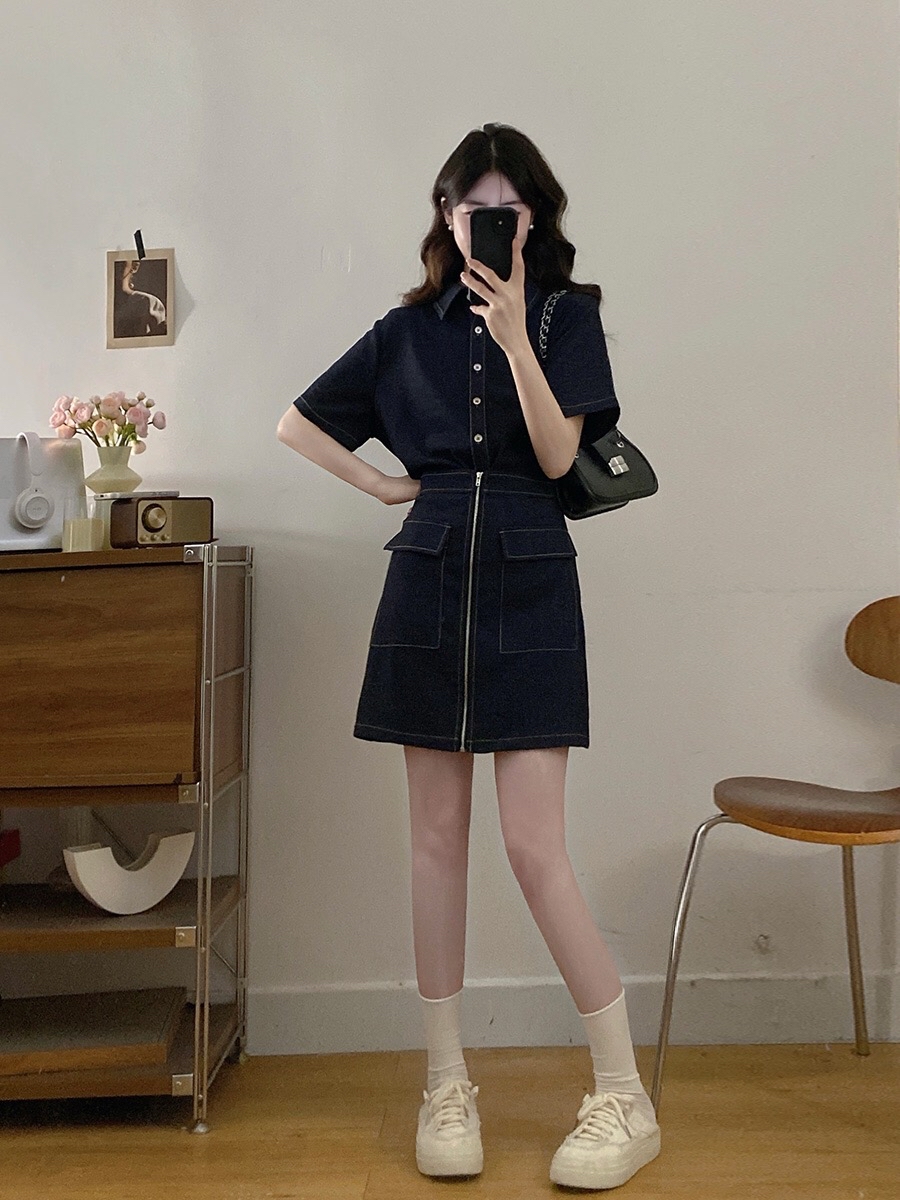 B86(3573) 韩版JEANS翻领假两件设计感拼下摆拉链双翻盖口袋蓝连身裙 