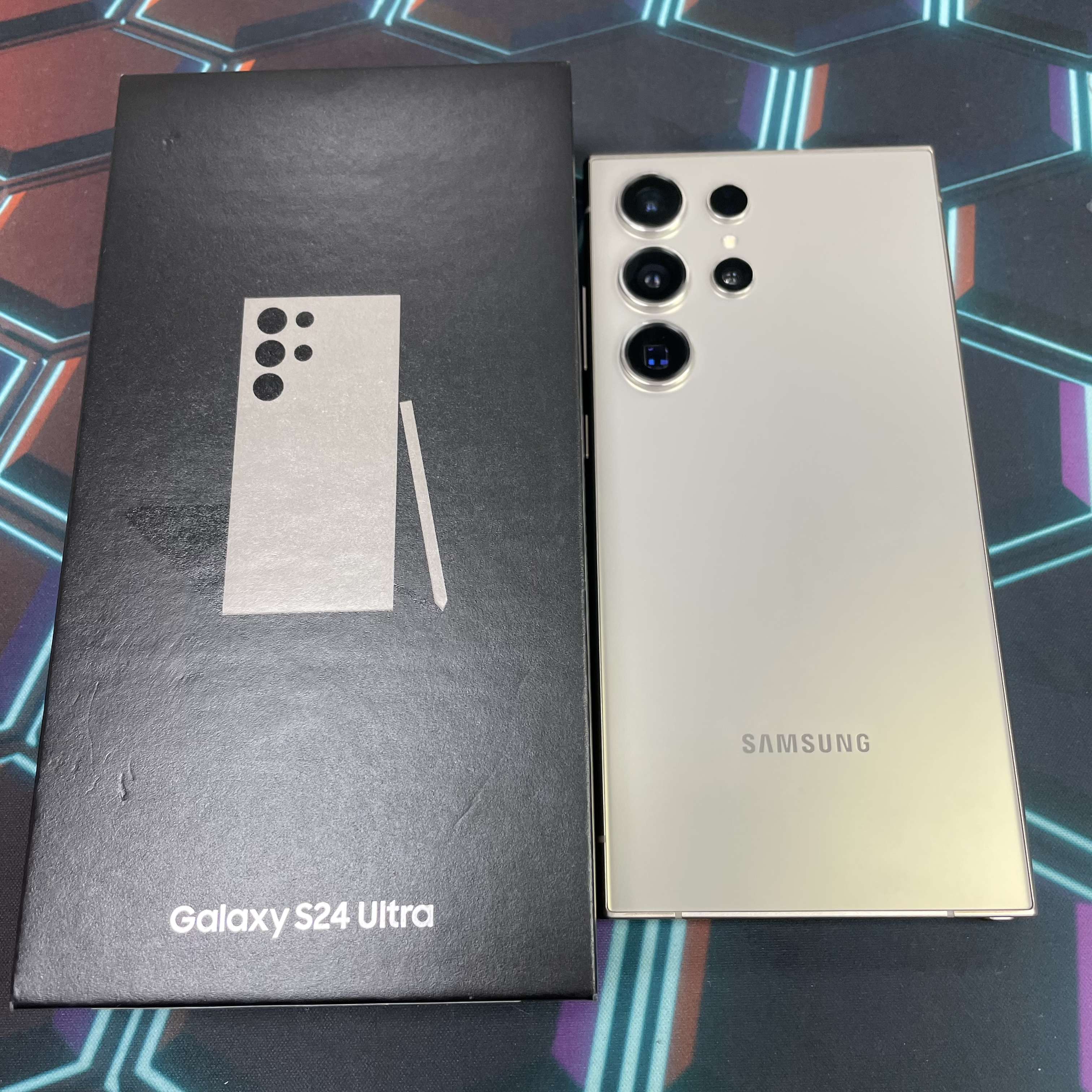*7926 Galaxy S24 Ultra 完美機 12+256GB 灰色 gray