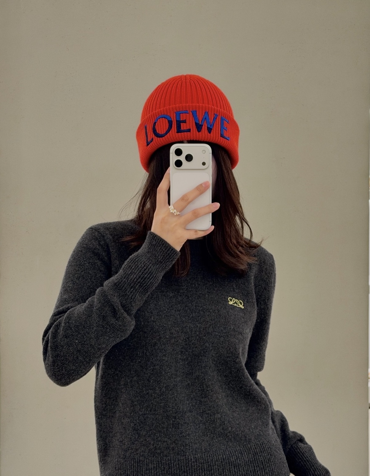限時優惠✨ (只限紅色)  訂貨🍒Loewe 拼色刺繡logo beanie  FREE SIZE ~ wool