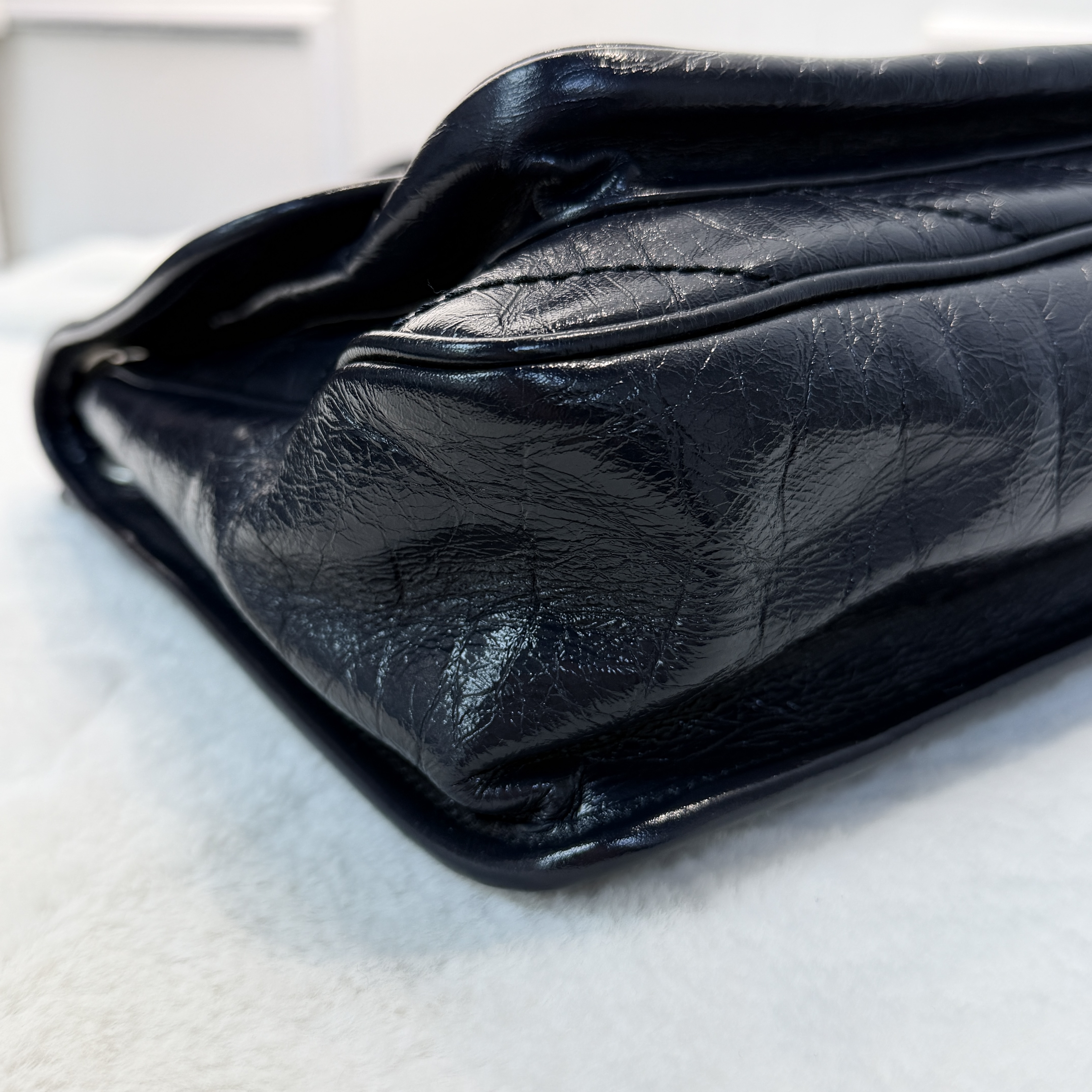 YSL Niki 牛皮D扣 中性風容易襯衫百搭款🫢📣