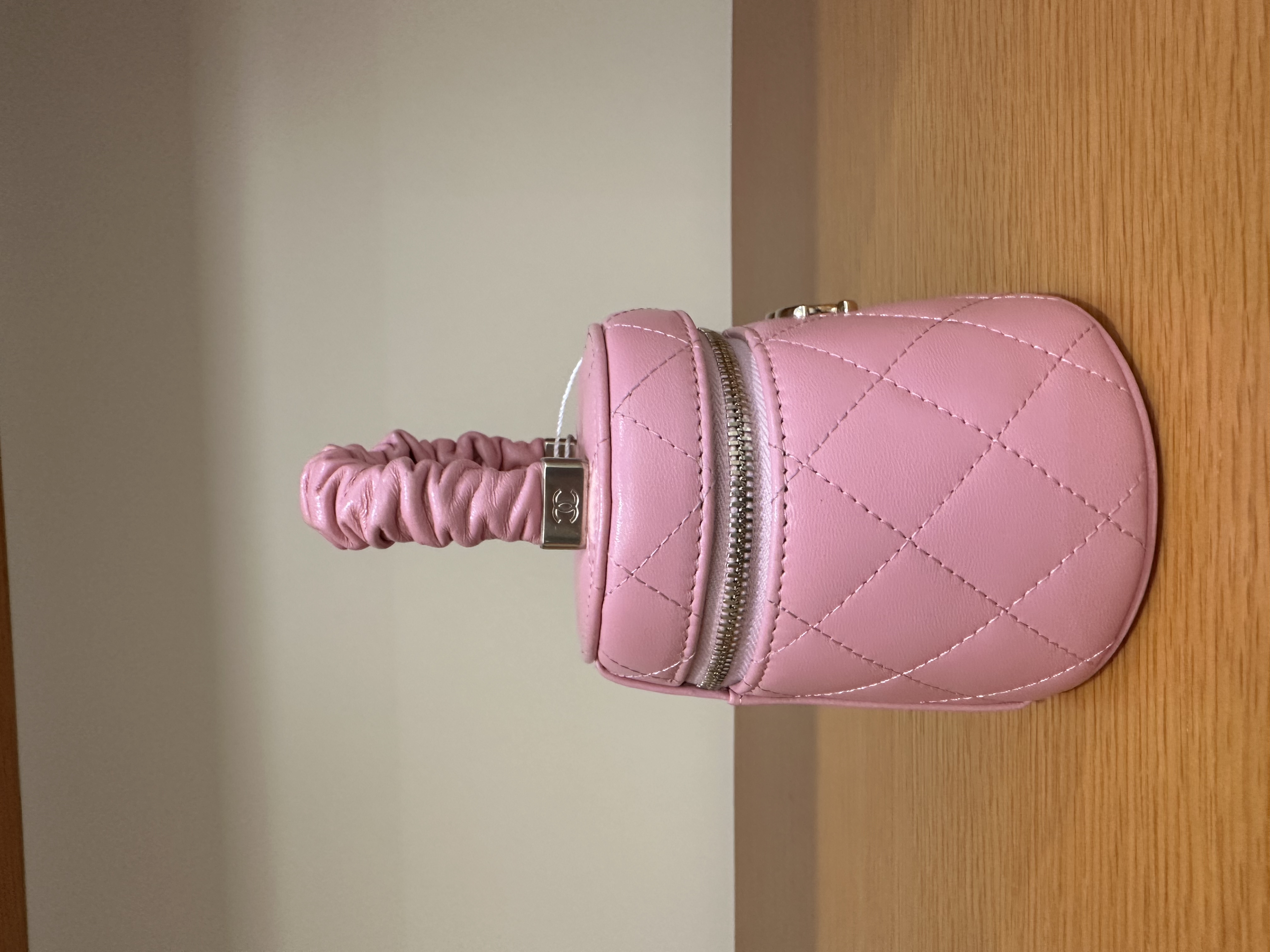 直播貨品 |  [1個-$100 2個-$300］HH04