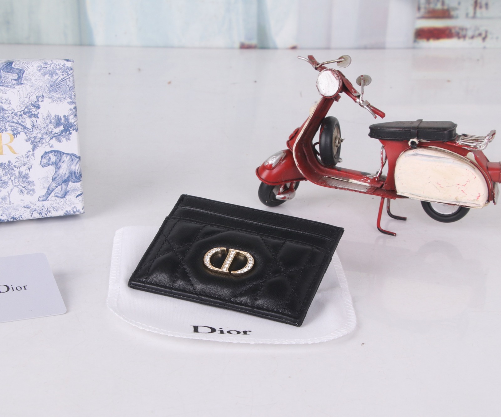 【原單】Dior Caro Freesia 鑲鑽卡包