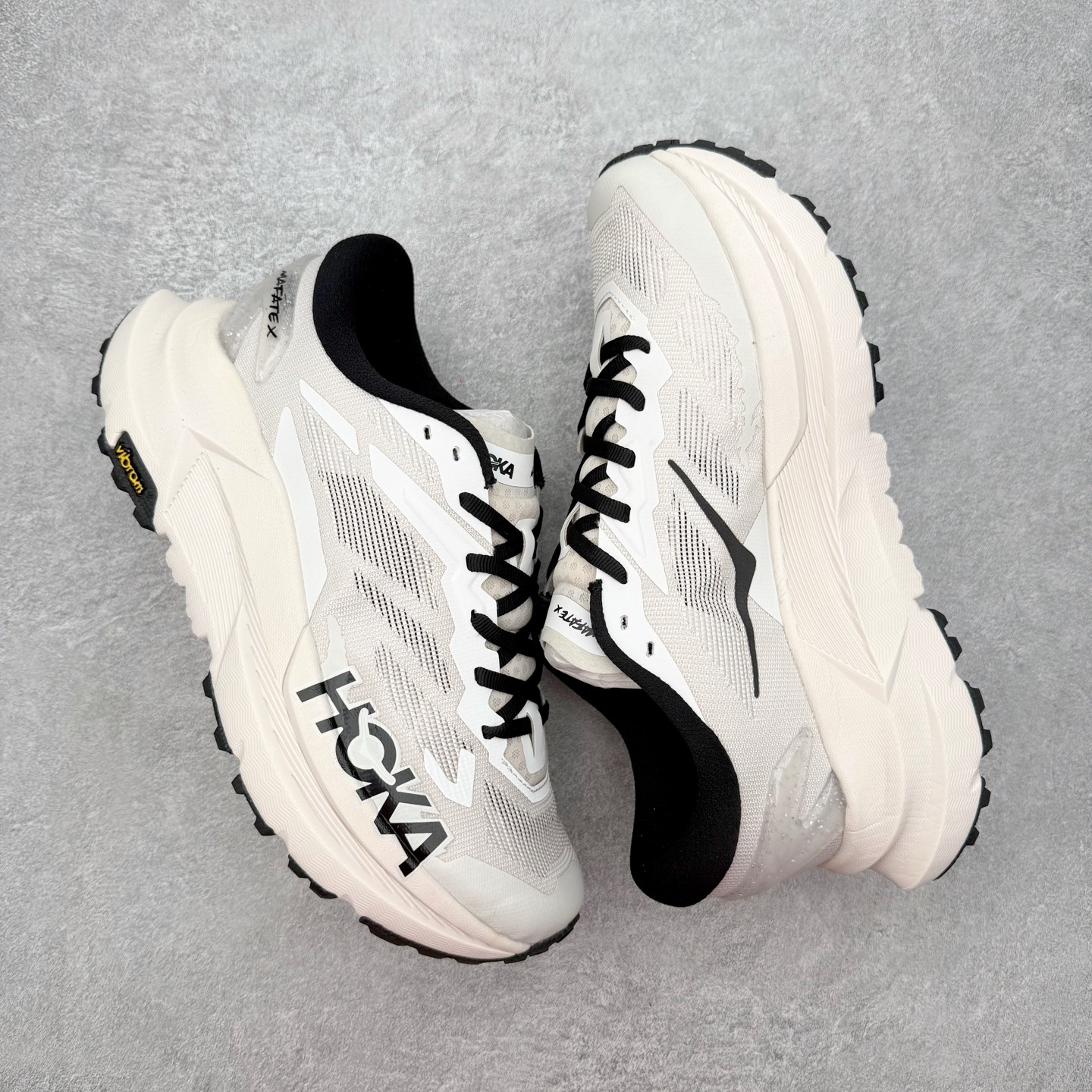 Hoka One One Mafate X