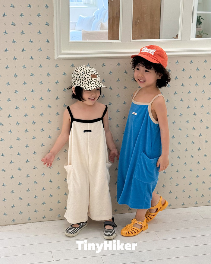 🇰🇷Tiny Hiker連身褲