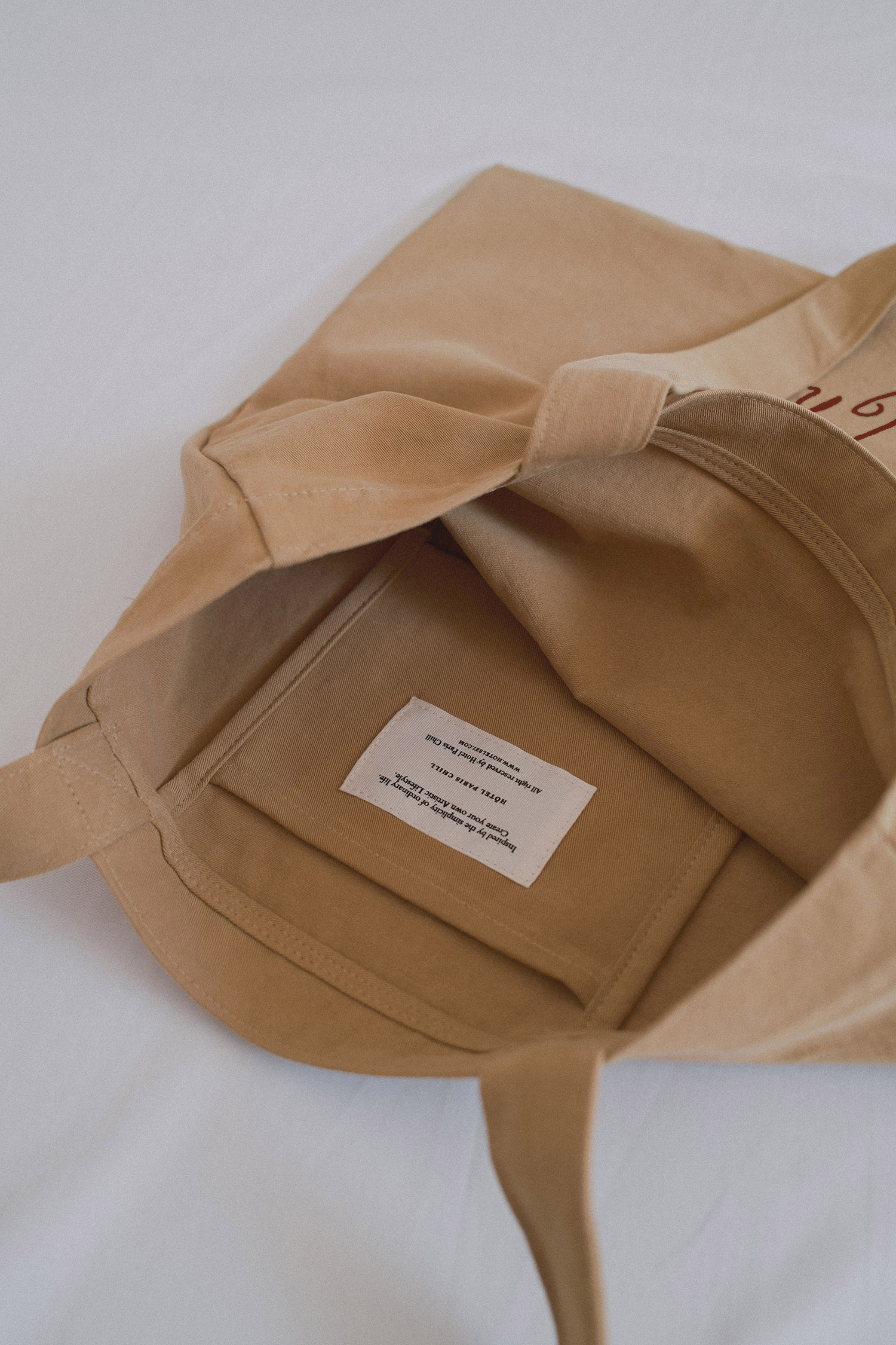 HÔTEL 827 Poétique Shoulder Bag (Dijon)