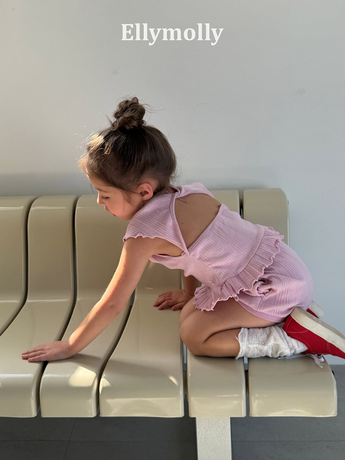 🇰🇷Ellymolly tee