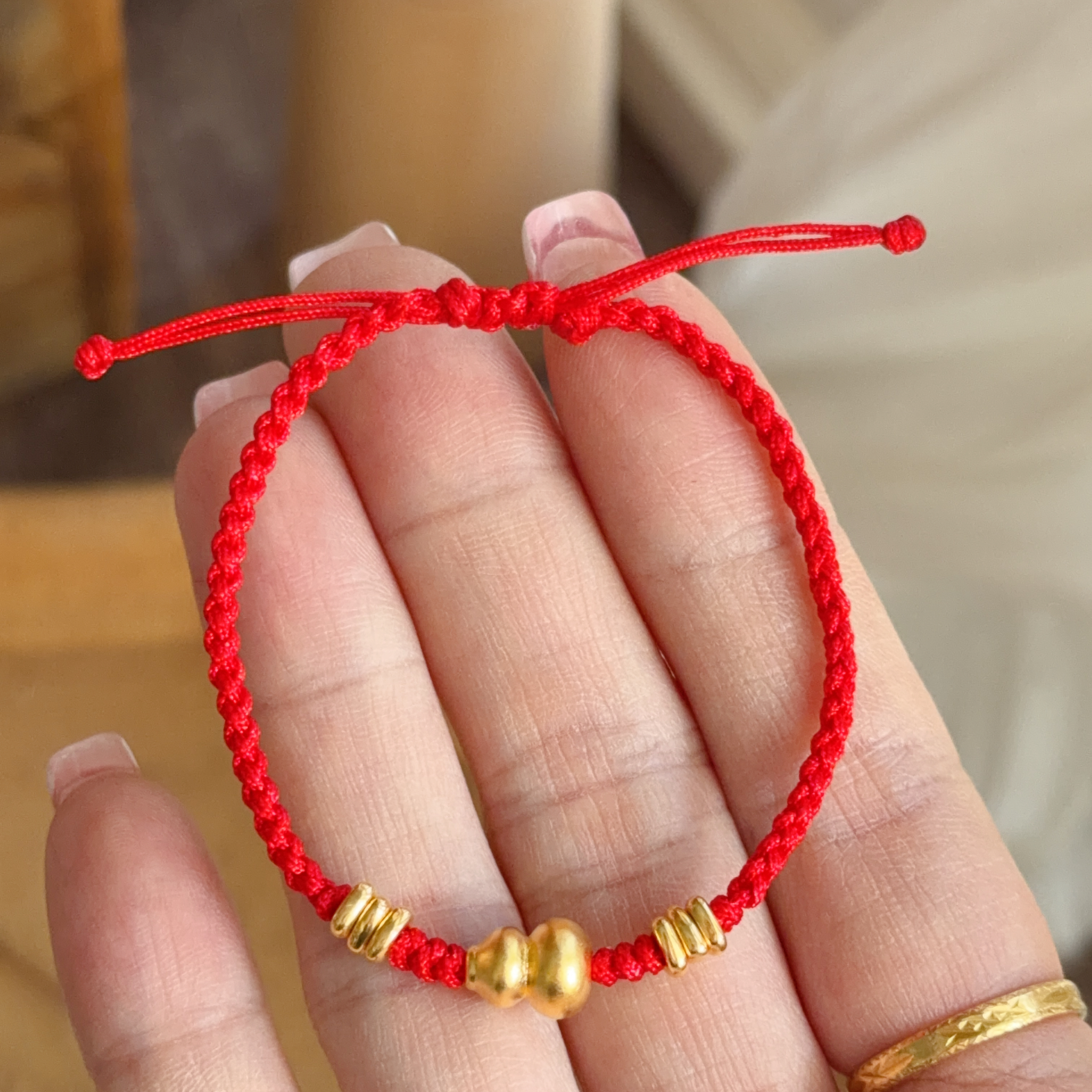 999硬金葫蘆+碎碎金襯紅色手繩