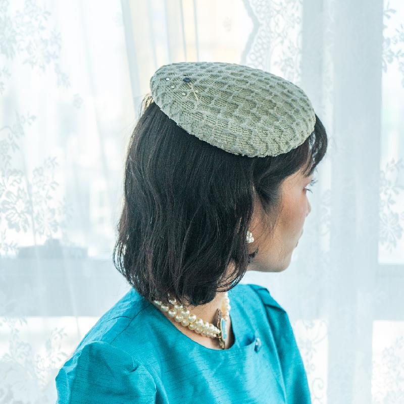 C.a. 1950-60s Vintage Light Cyan Lace Netting Small Saucer/Flat Hat from Canada(MT964)