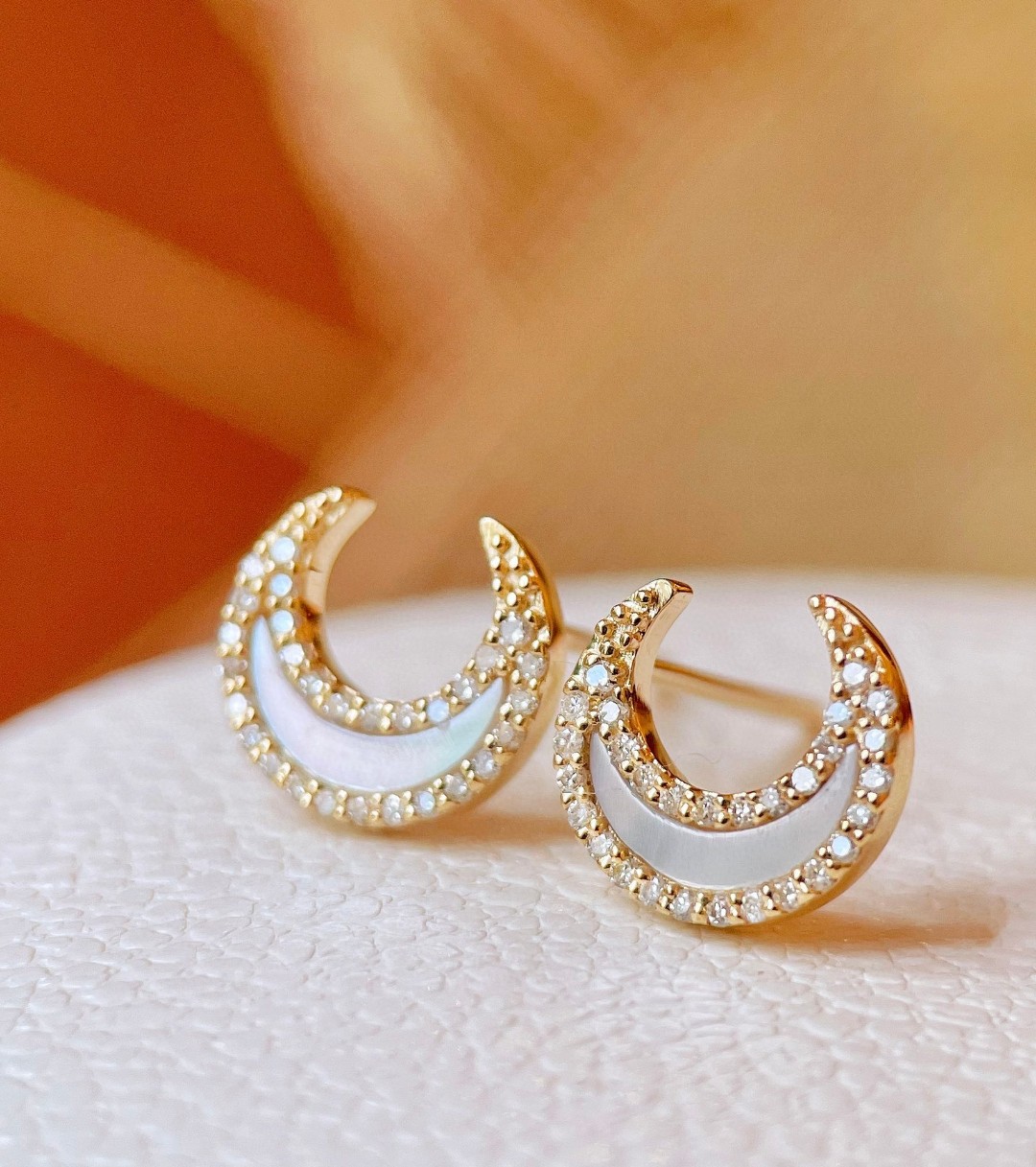18K Mother of Pearl Diamond Earrings 