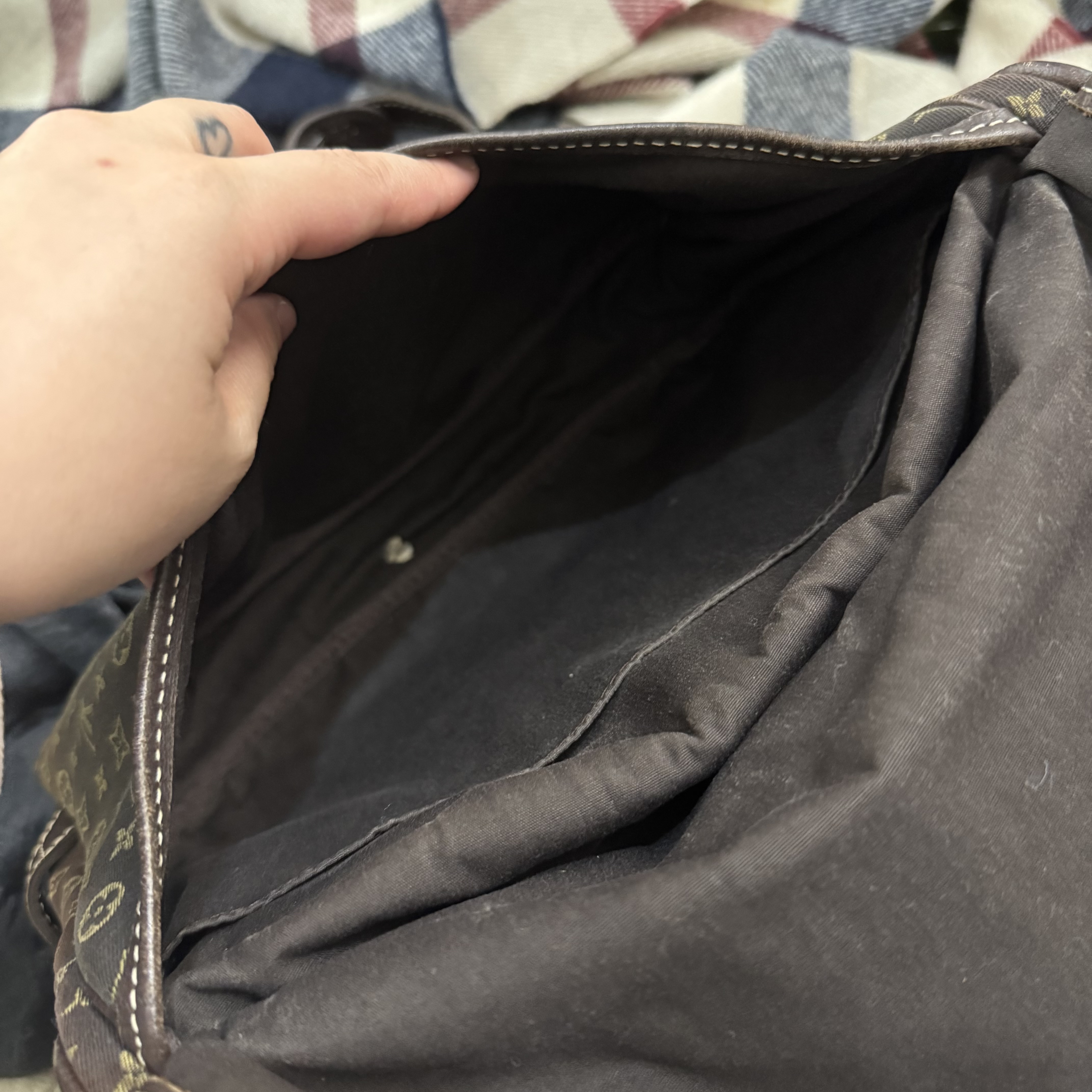 𝐋𝐨𝐮𝐢𝐬 𝐕𝐮𝐢𝐭𝐭𝐨𝐧 𝐕𝐢𝐧𝐭𝐚𝐠𝐞 𝐃𝐞𝐧𝐢𝐦 雙子星✨