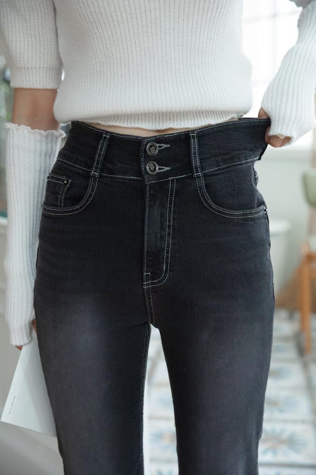 ♥︎ Parisienne High-Waist Flared Jeans