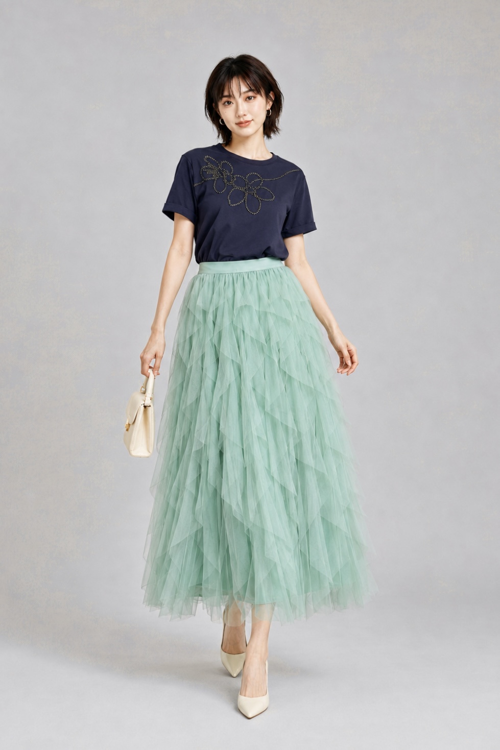 3202 Bloom Chain Embellished Tee