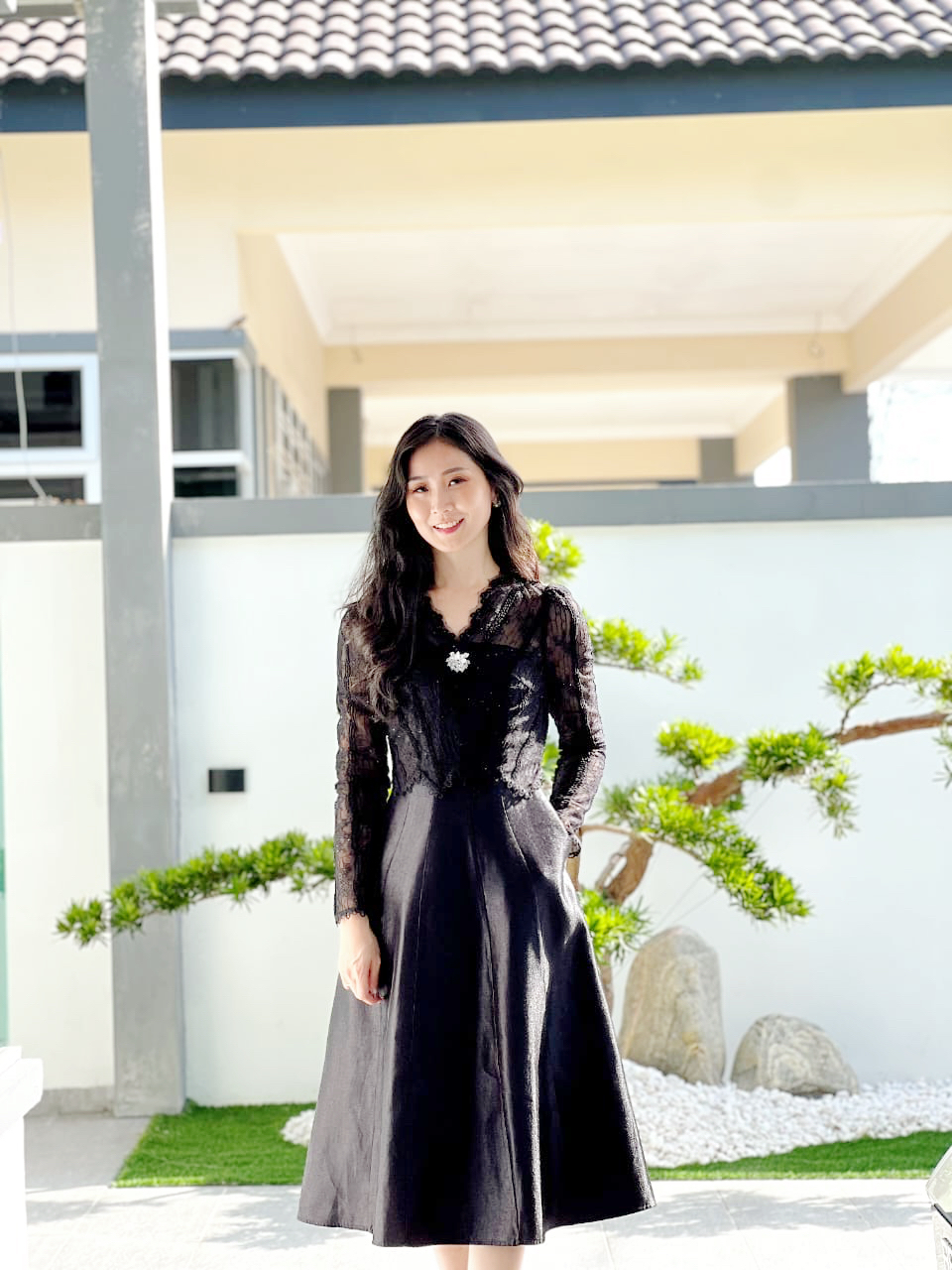 5085 Genevieve Lace Midi Dress 