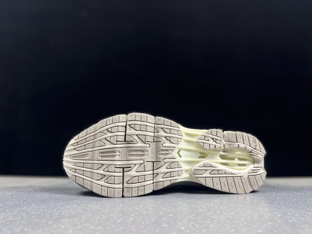 Mizuno Wave Prophecy LS 