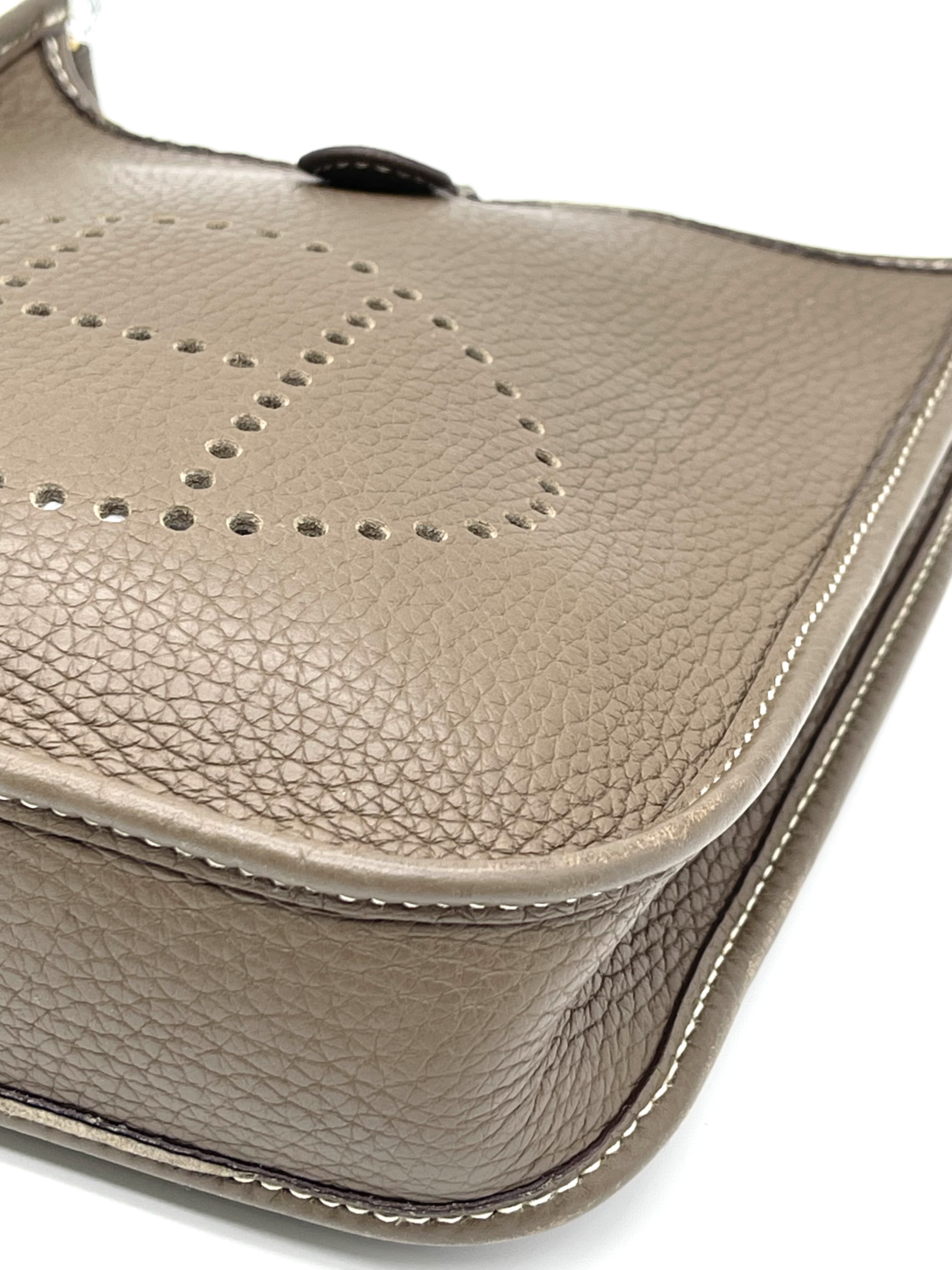 Pre-owned Hermès Mini Evelyne Stamp X / Product Code: 26032301