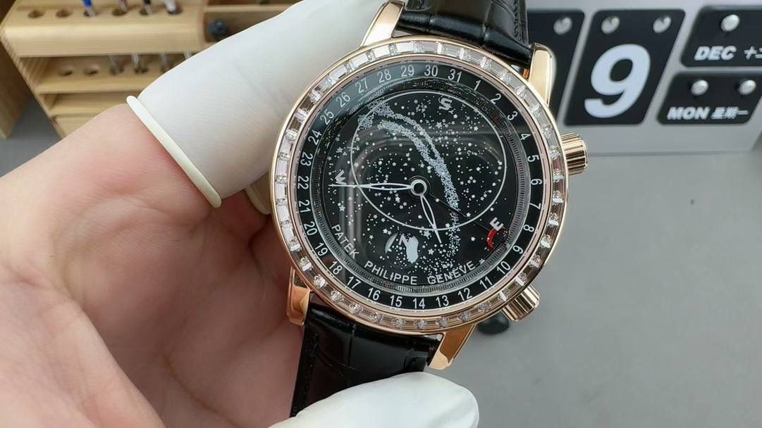 百达翡丽星空腕表：璀璨星河，腕间绽放