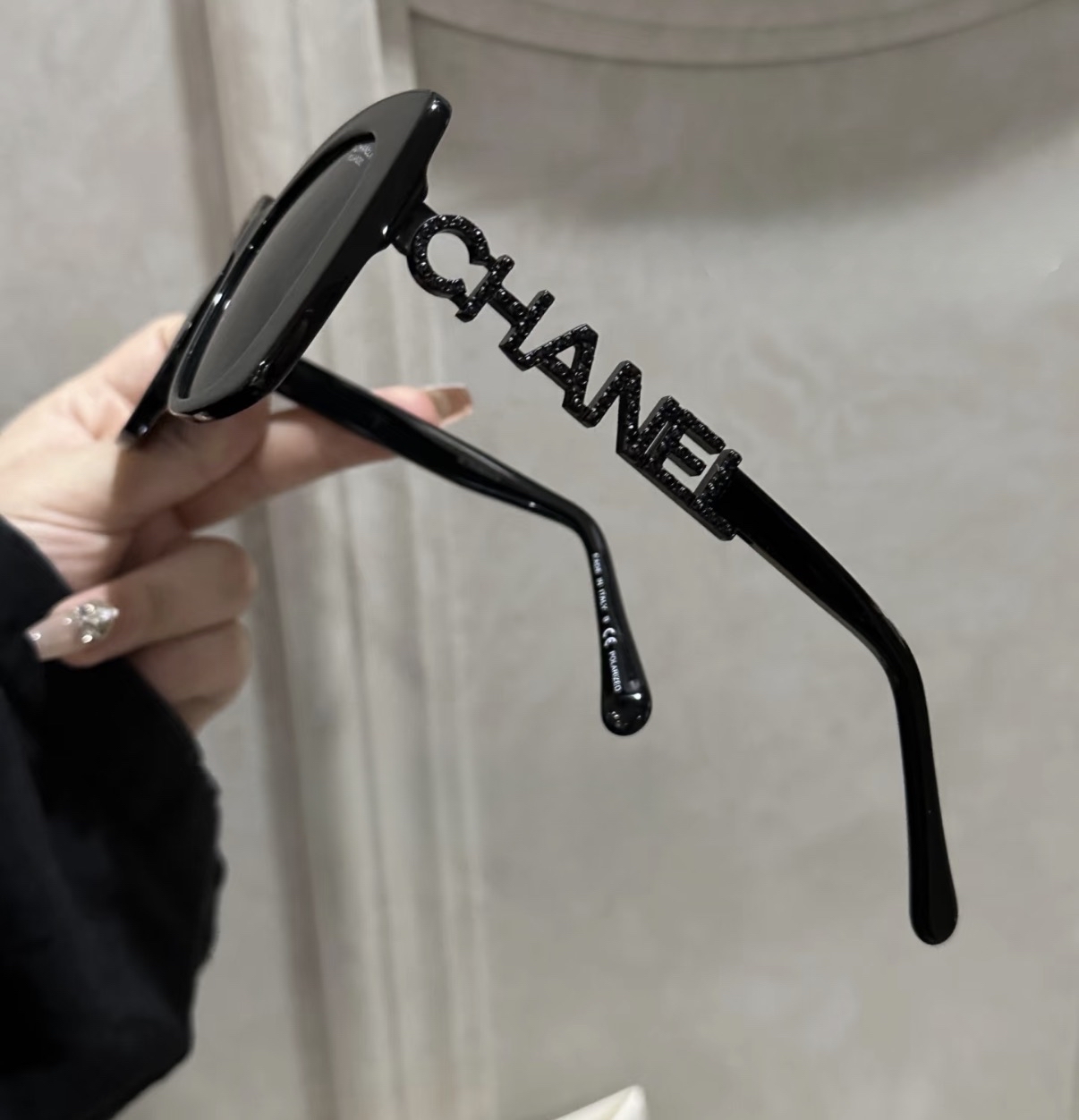 現貨✨🫶🏻熱賣款🪩Chanel 黑色小閃石太陽眼鏡