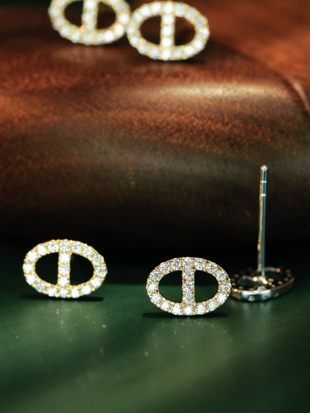 18K Diamond Earrings 