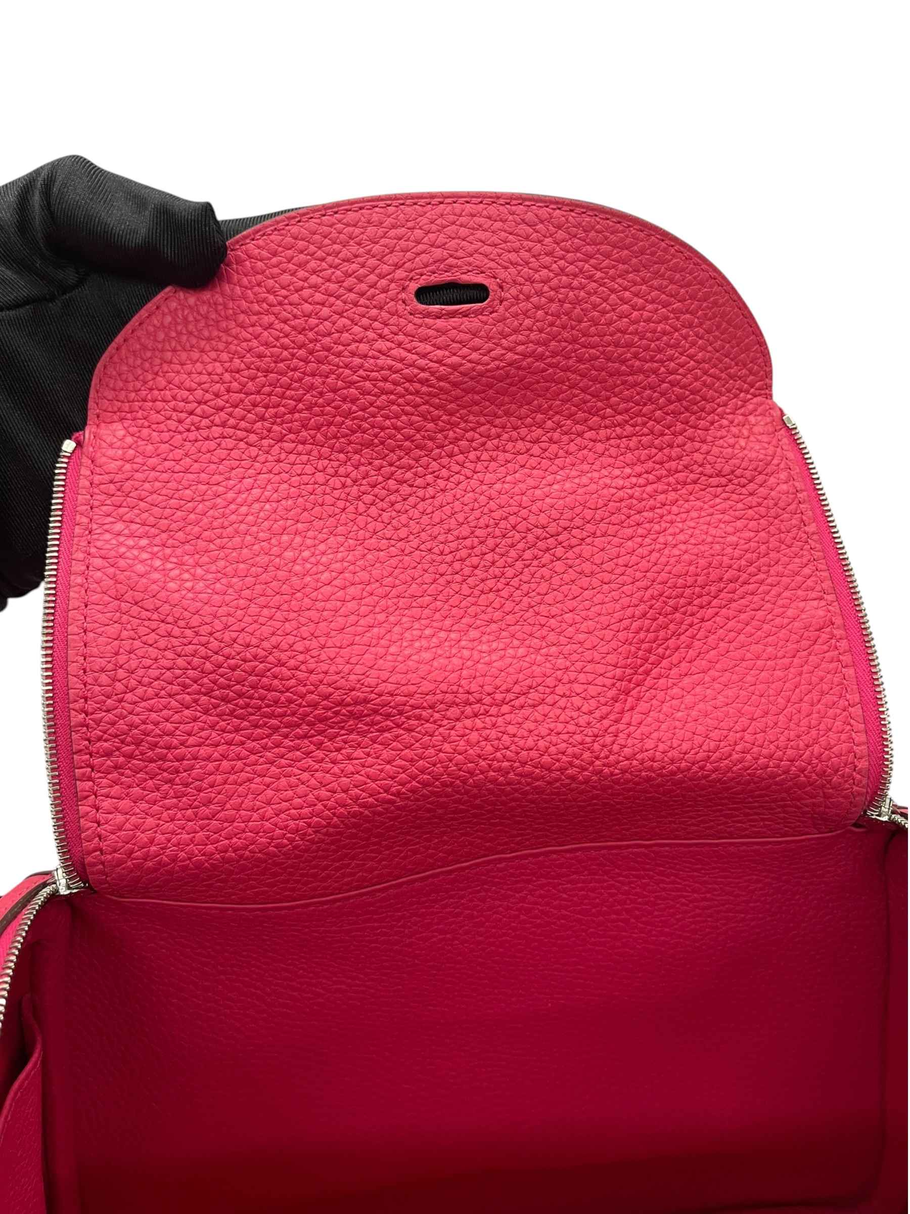 Pre-Owned HERMES Lindy26 / Stamp D / Rose Extreme / Product Code: 082601
