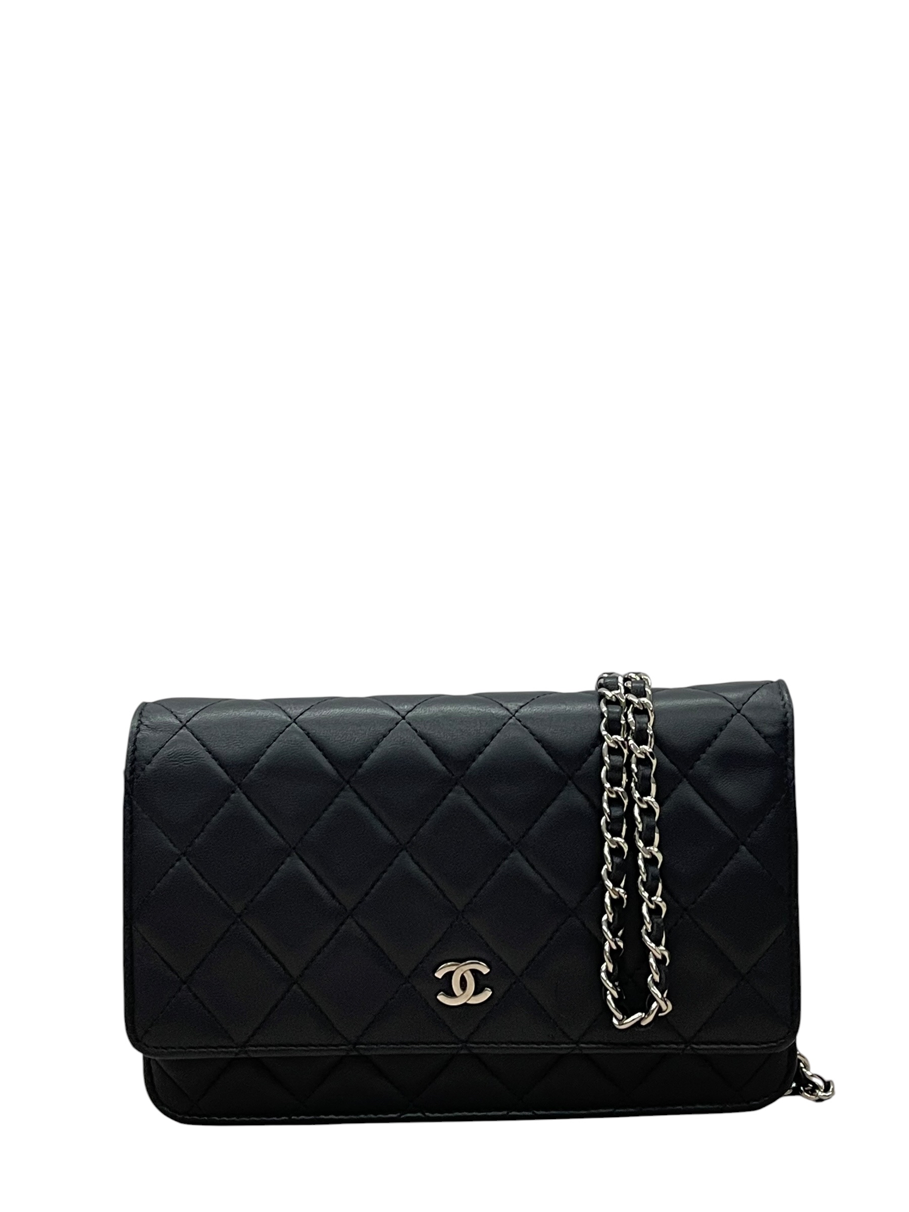 Pre-owned Chanel Classic Wallet on Chain / Product Code: 081701