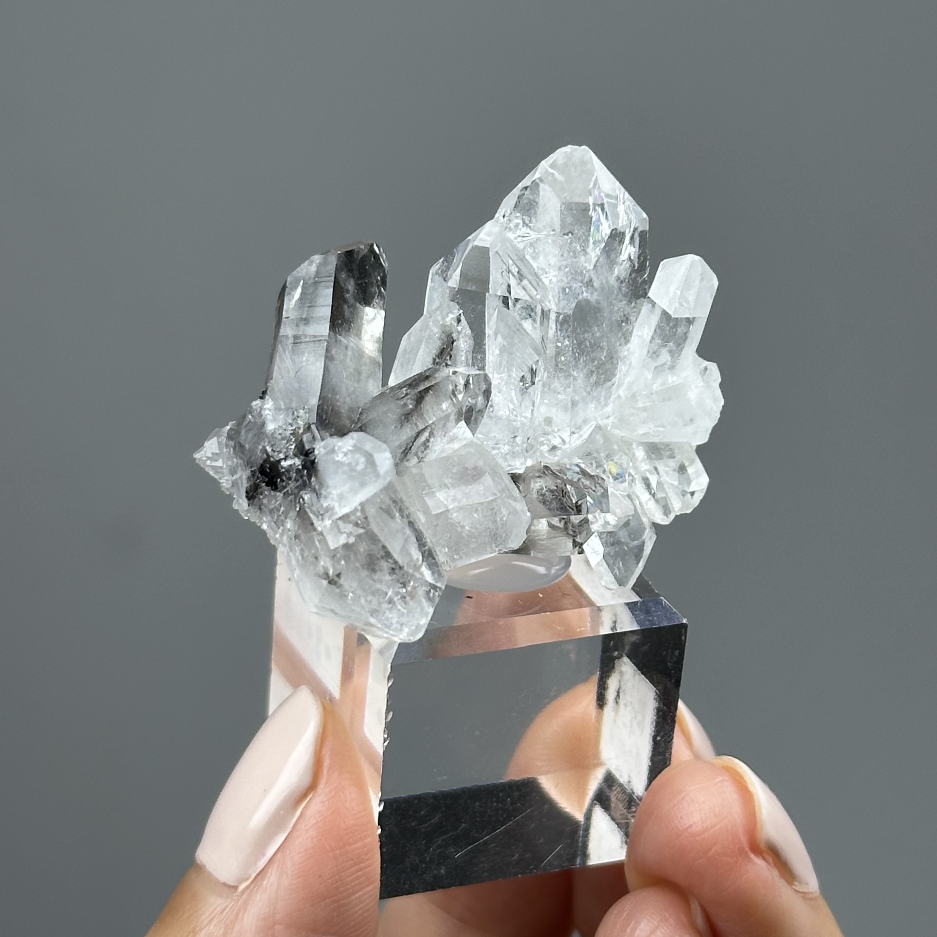 黑銀鈦水晶簇 - Brookite and Rutile Quartz | RU013