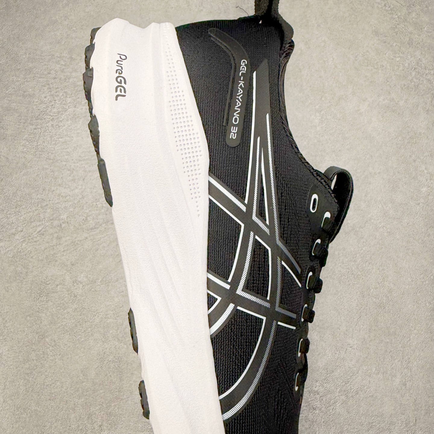 Asics Gel-Kayano 32