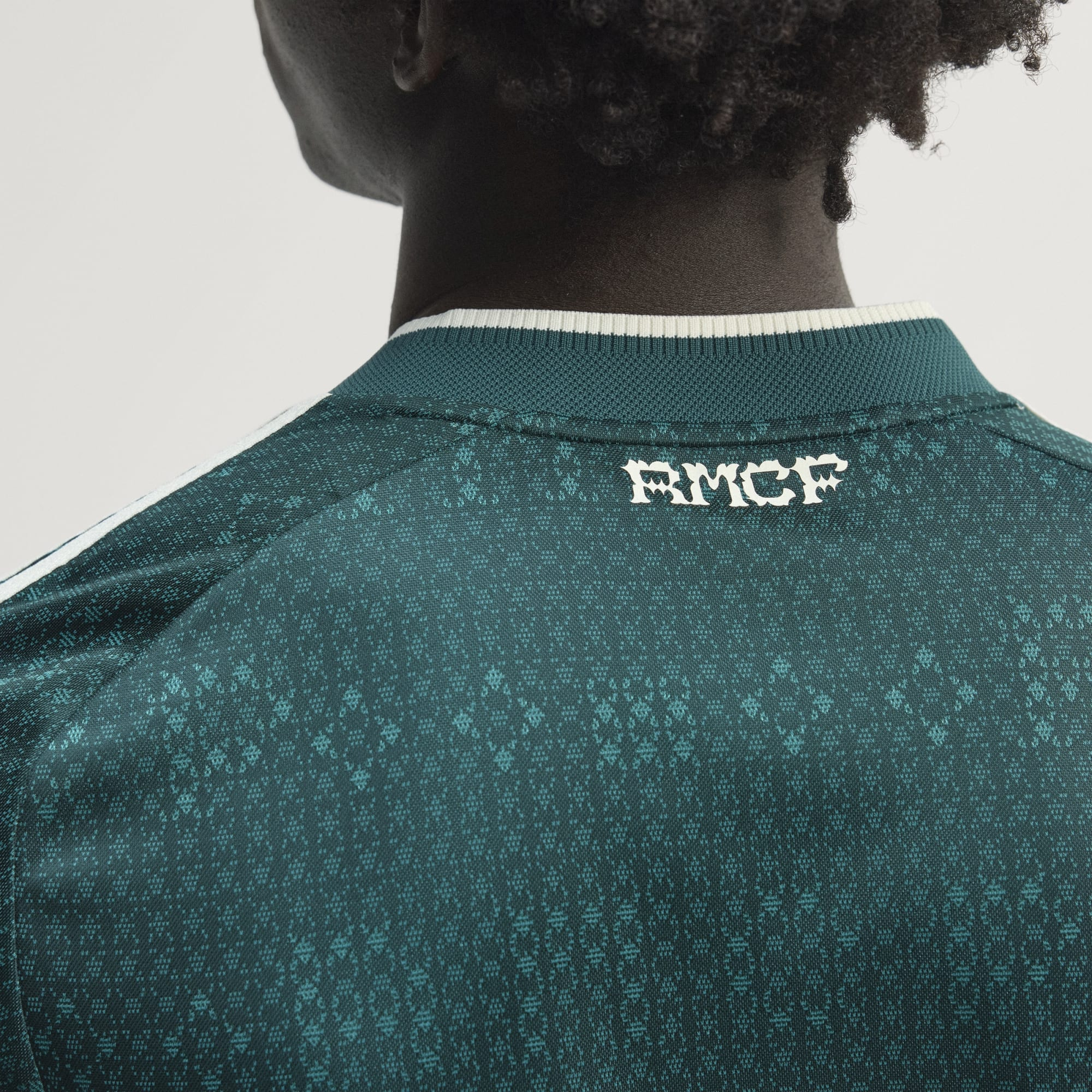 💚典雅的暗綠色調 Adidas Real Madrid 皇家馬德里 2026-27 作客長袖球員版球衣 (可加印字章) KC3980