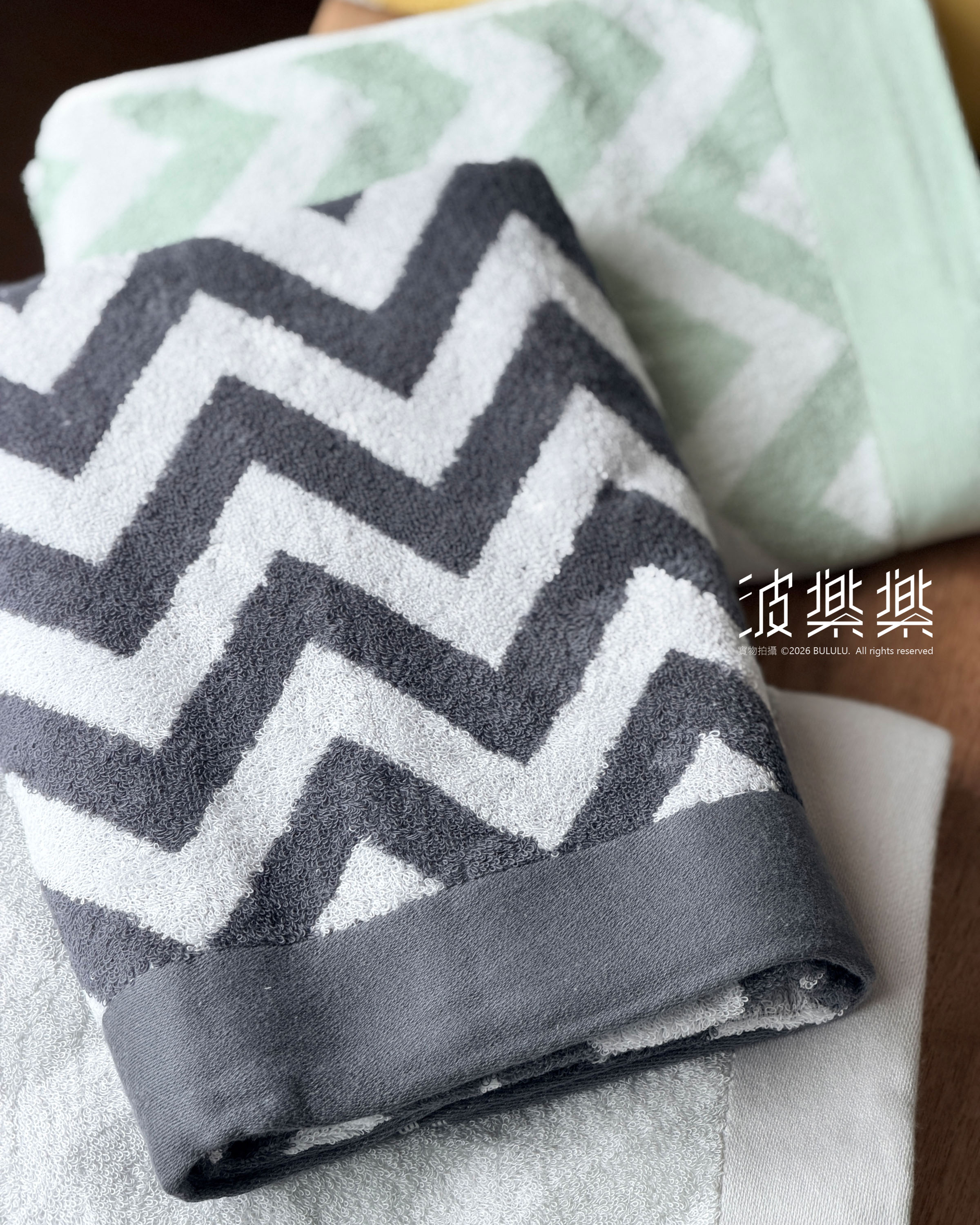 \ ℕ𝔼𝕎! / ZIG ZAG 今治毛巾