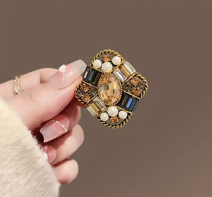 Geometric Brooch with Synthetic Zirconia & Pearl Accents 