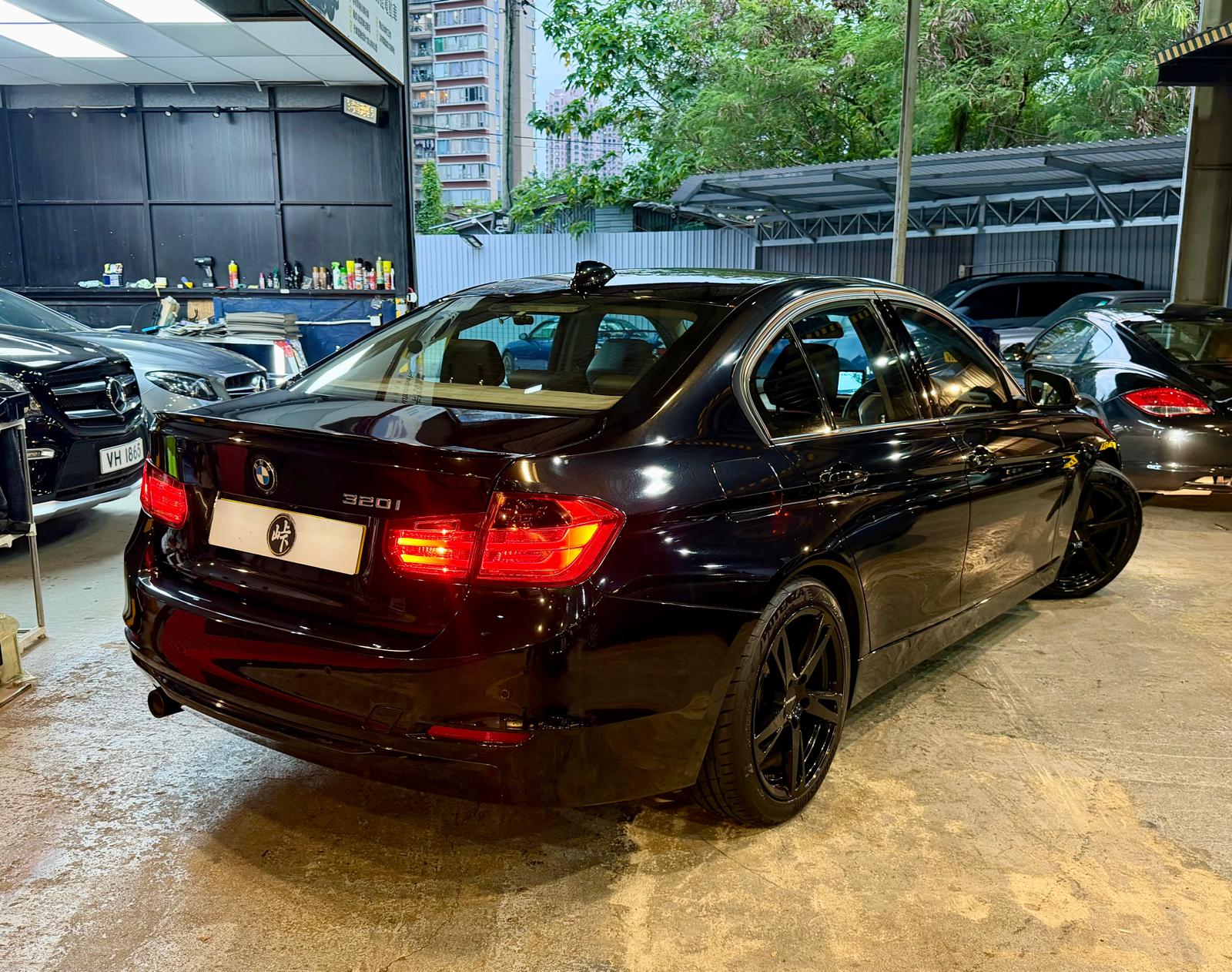 B.M.W. 320i Saloon Sport (F30) 2013