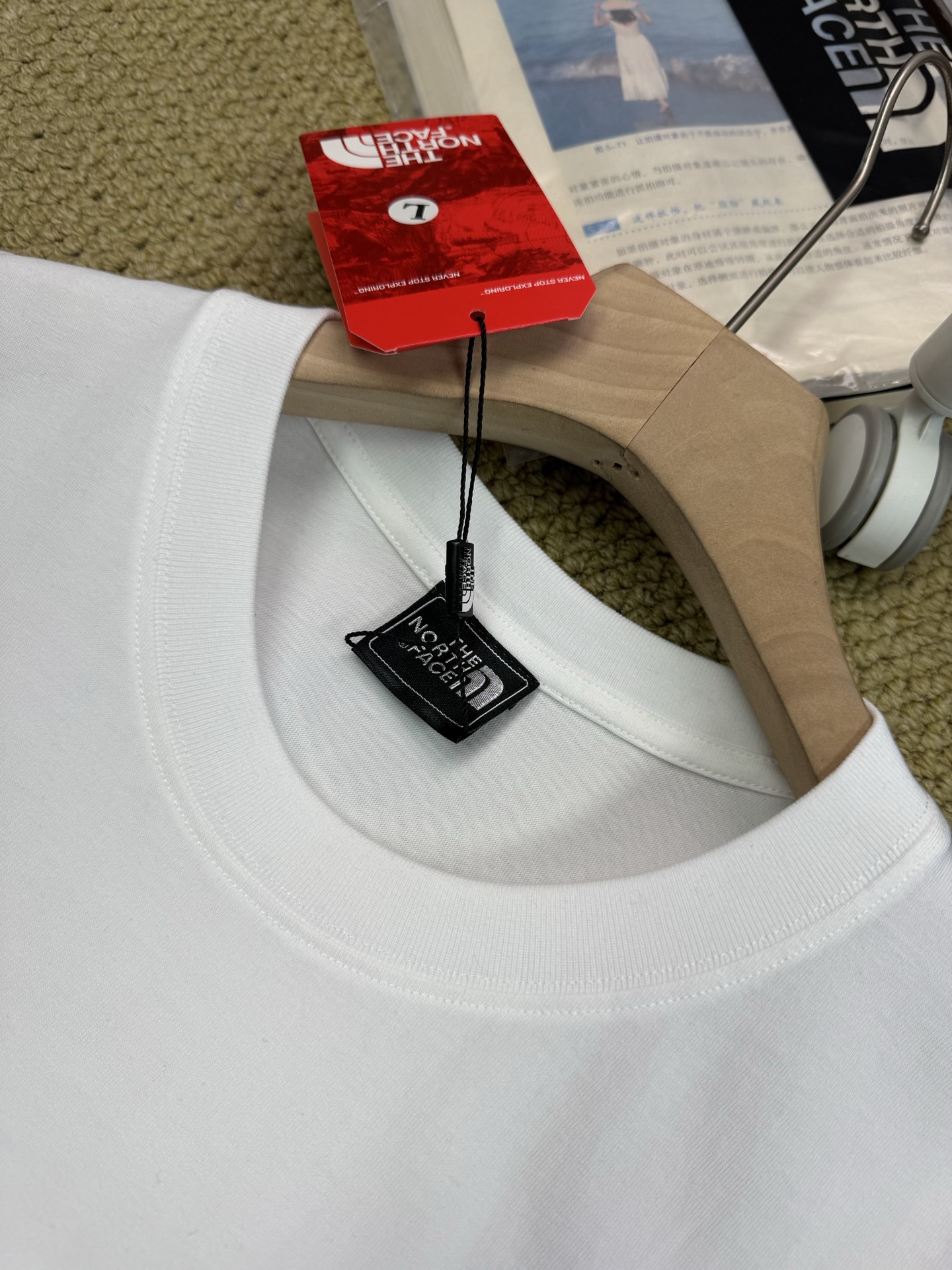 $168件。2件起$ 158件。The North Face 北面 全棉重磅Logo短袖T恤（男女同款）