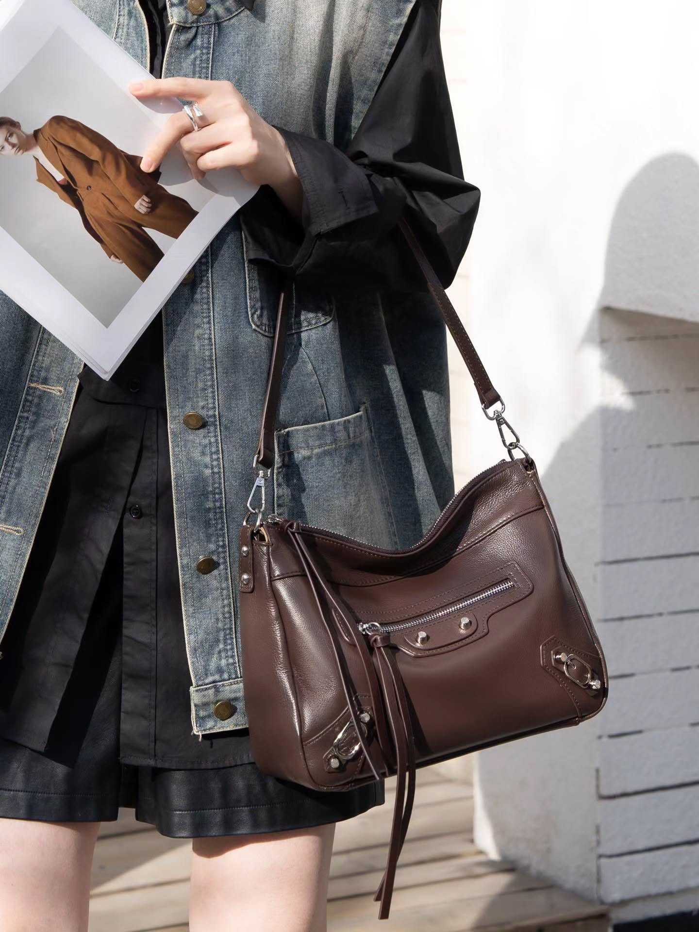 99-78# 🆕新款大号机车包 头层牛皮自然摔🇨🇳