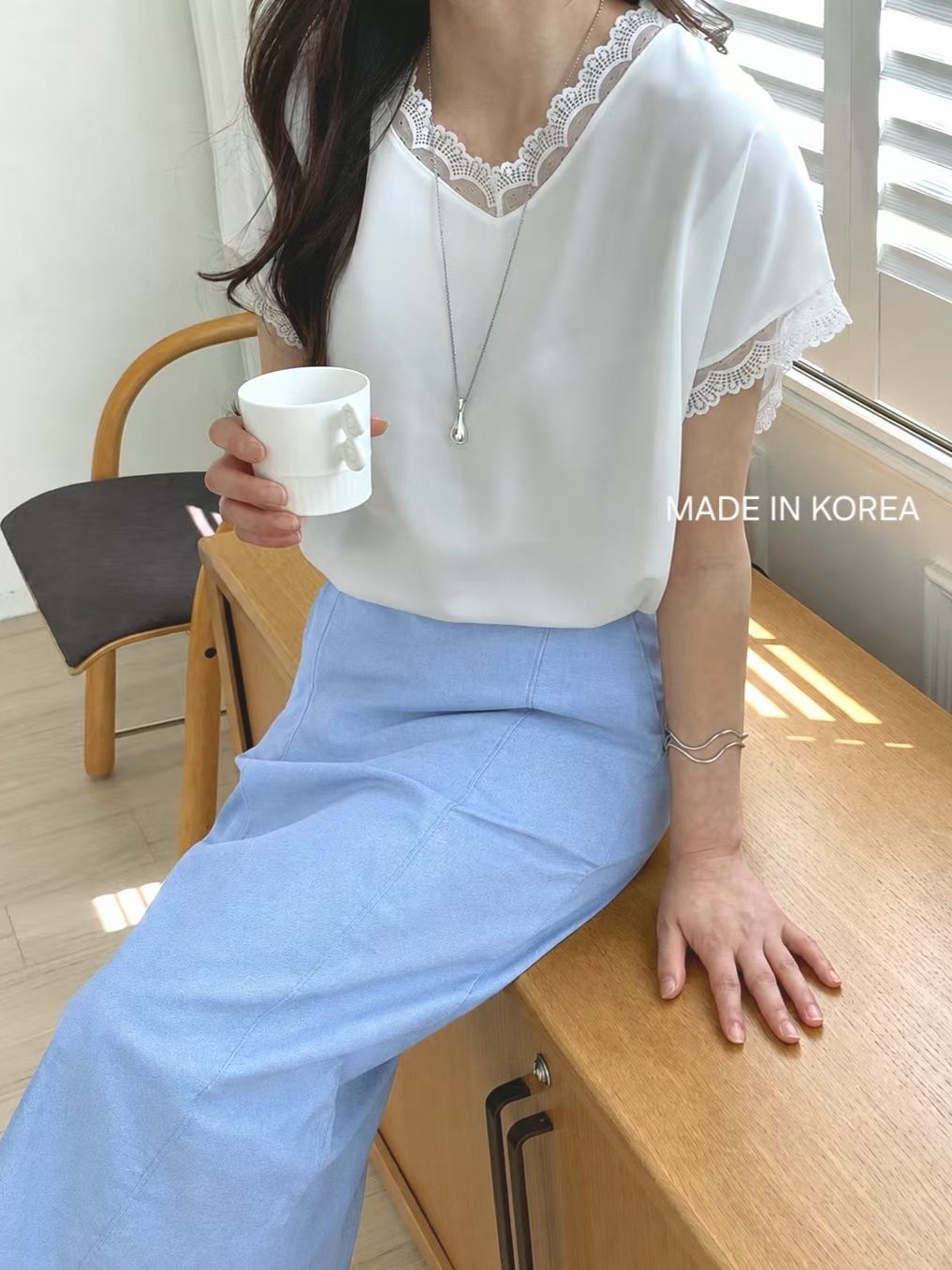 G6365 韓國🇰🇷V領lace top