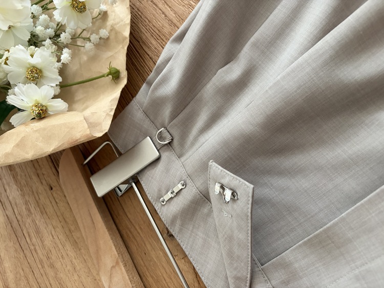 [極薄!] Strap Detail Pleated Pants (Brown)