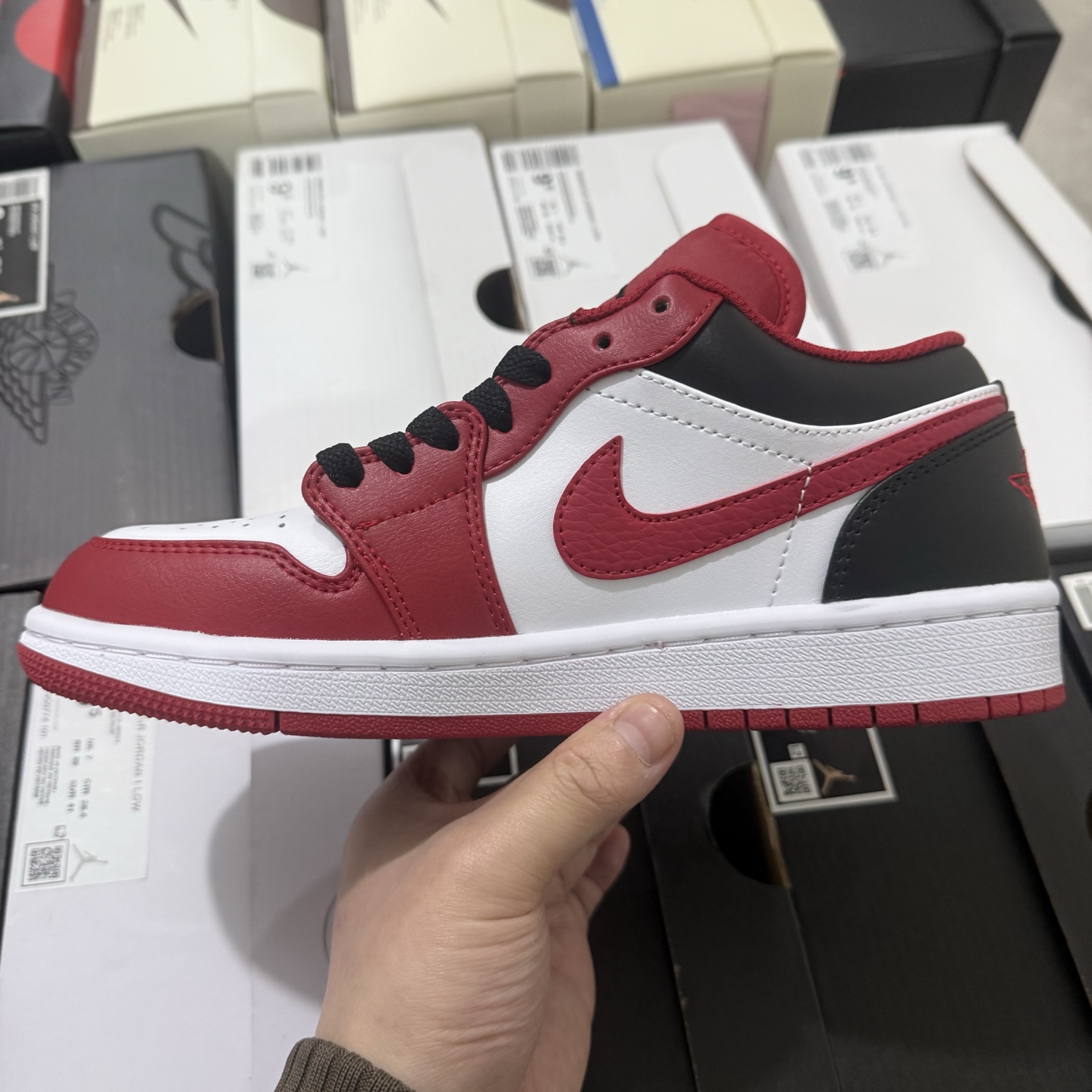 Nike Air Jordan 1 Low 553558-163