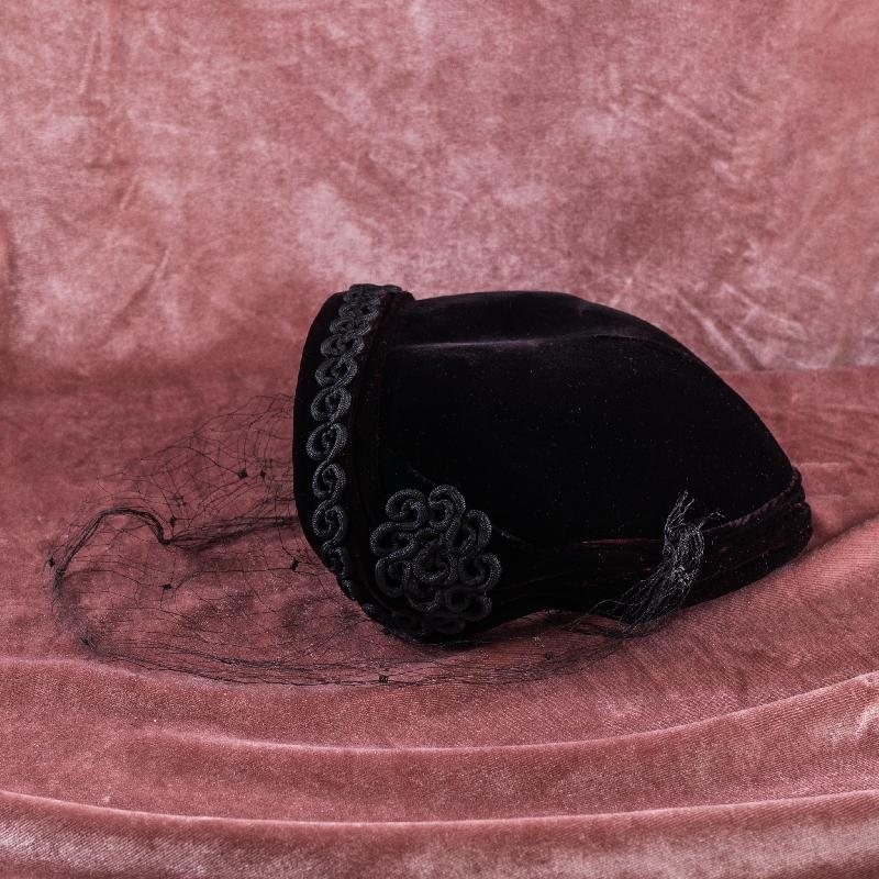 Vintage C.a. 1950s Montreal Embellished Velvet Hannah Hat /Vintage Fashion Half Hat (MT1969-2)