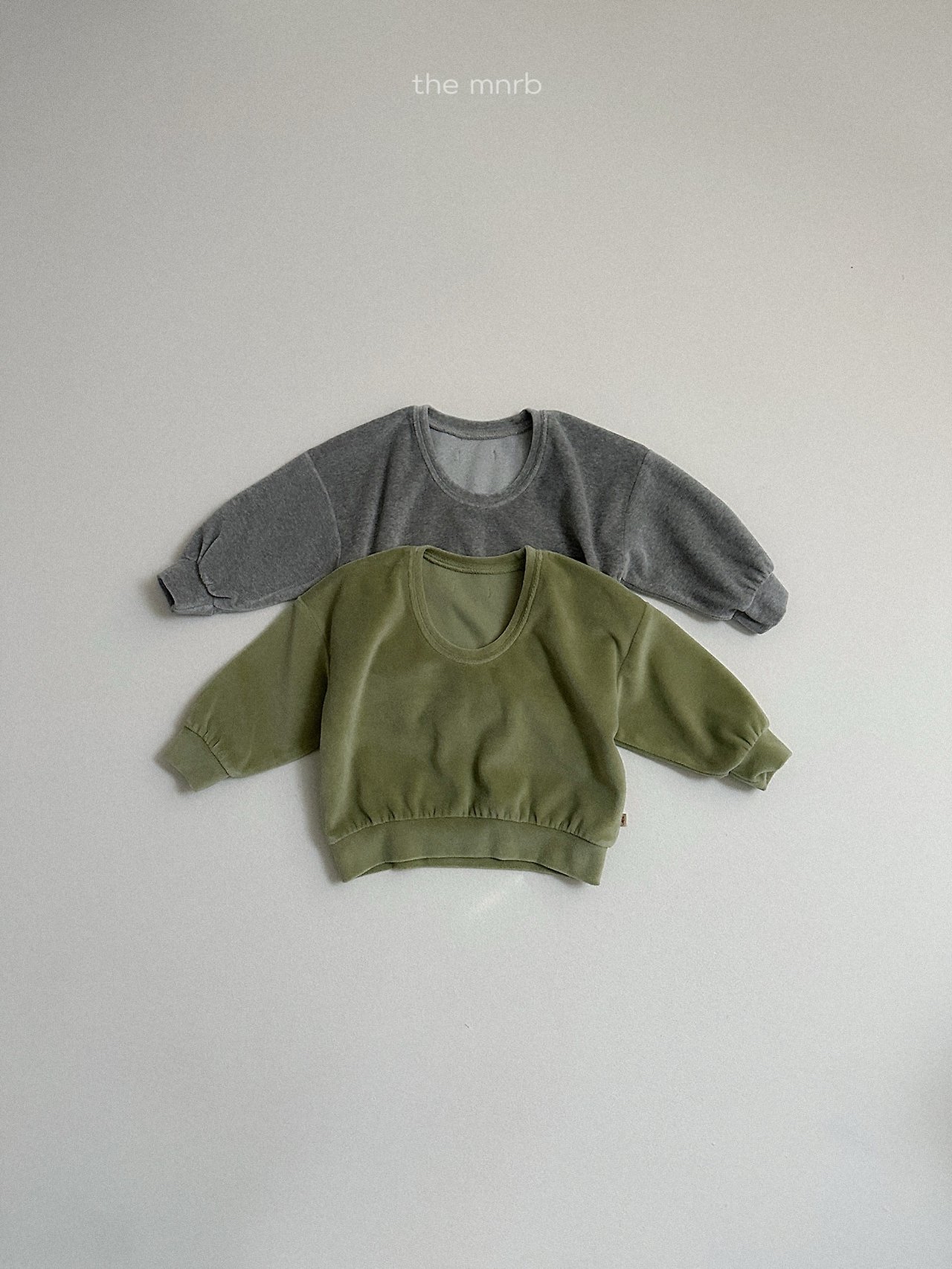 Mnirobe | Velour U-Neck Sweatshirt