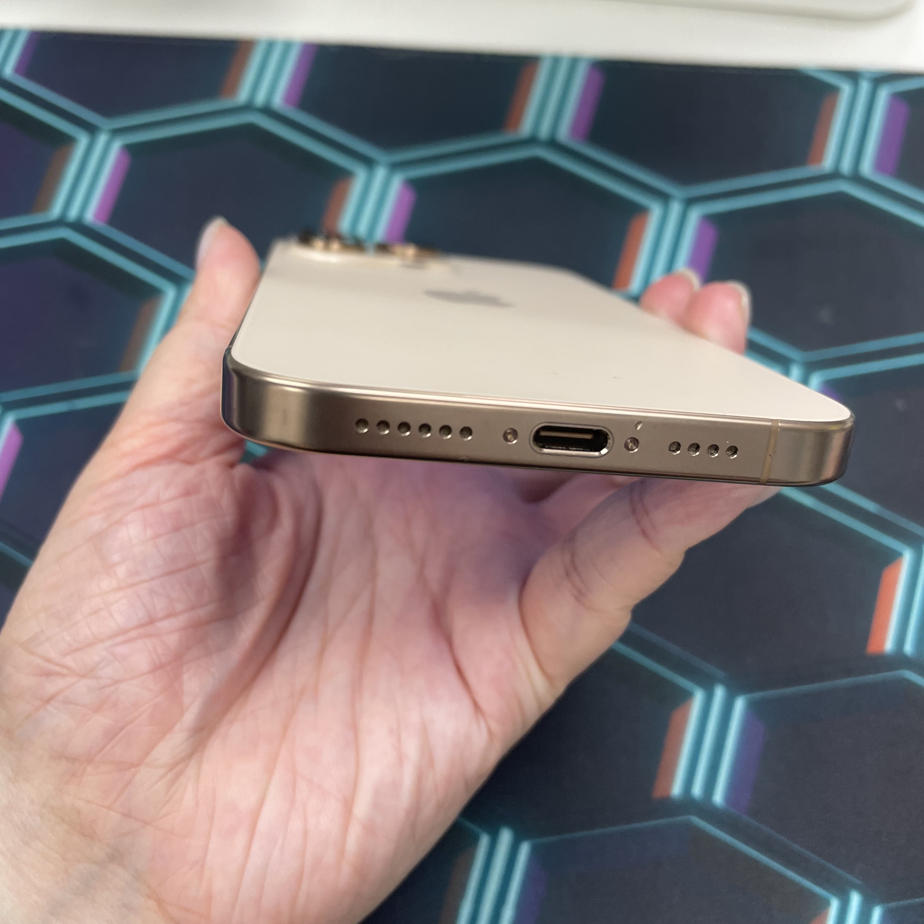 *6532 16 Pro max 完美機 512GB 電90 沙色 gold