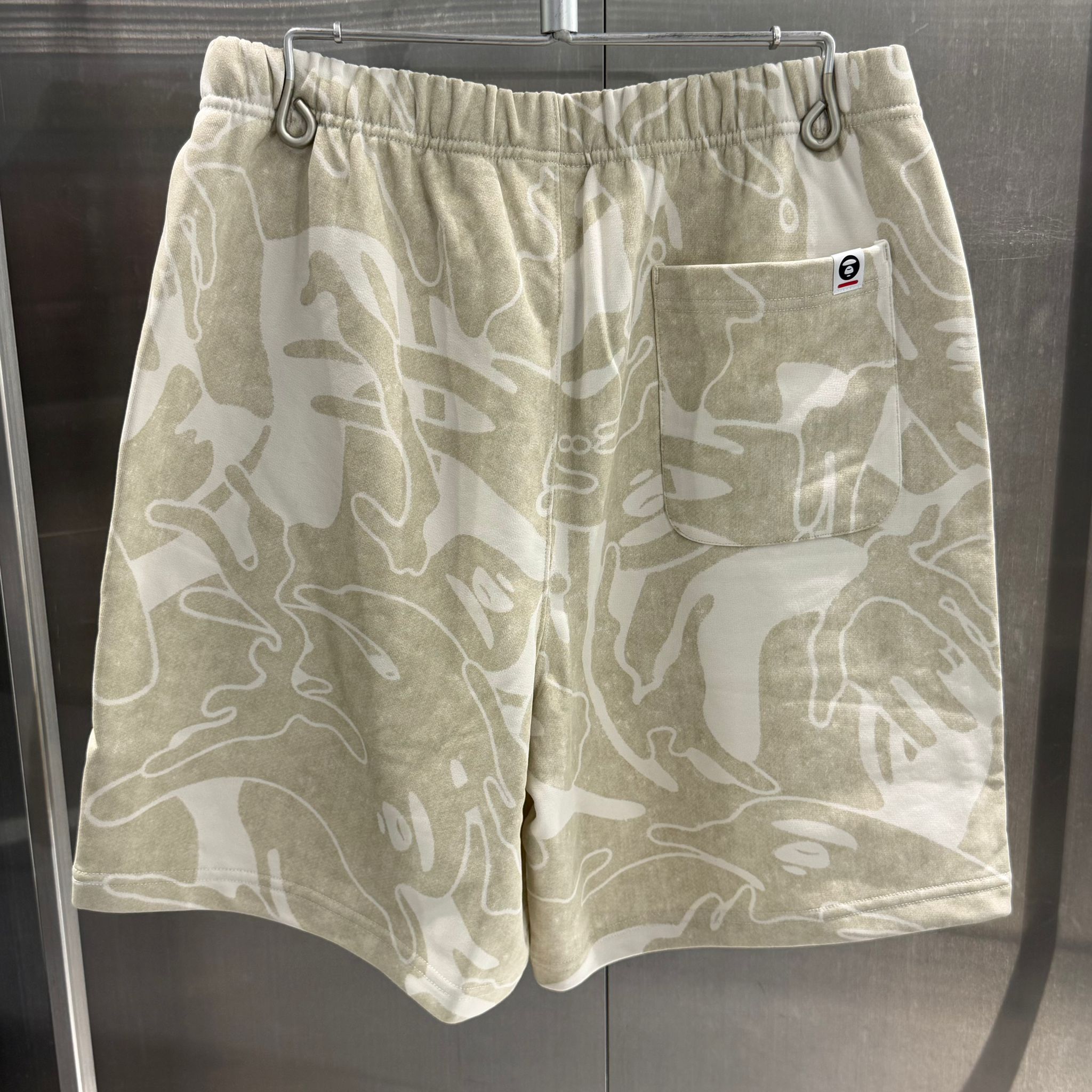 AAPE AAPENOW camo sweat shorts (C684)