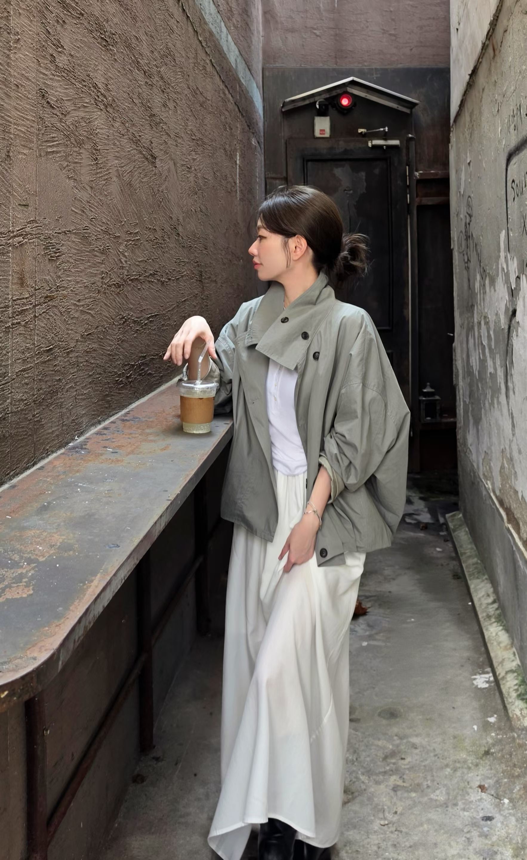 Oversized cropped trench coat