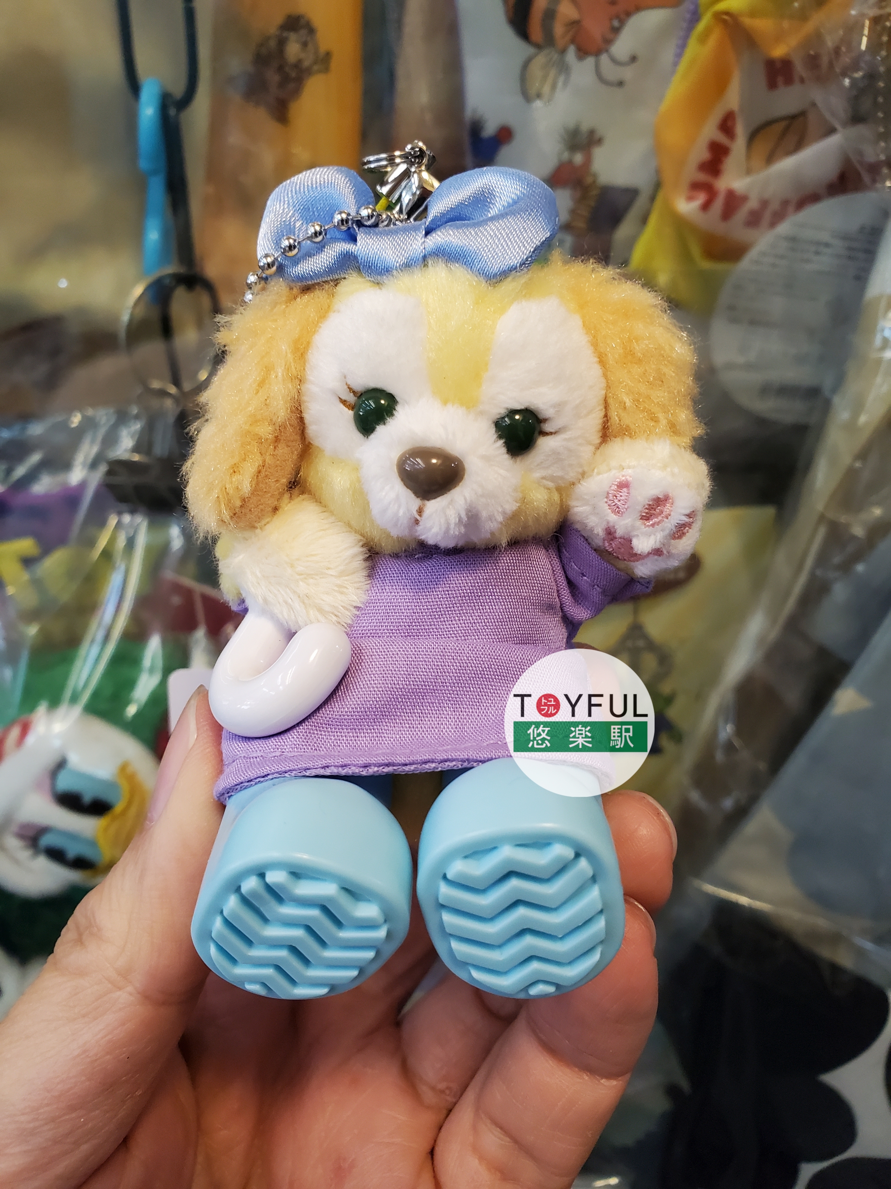 [現貨] [東京迪士尼] Beautiful Rainy Day|坐款吊飾 {TF220506C}