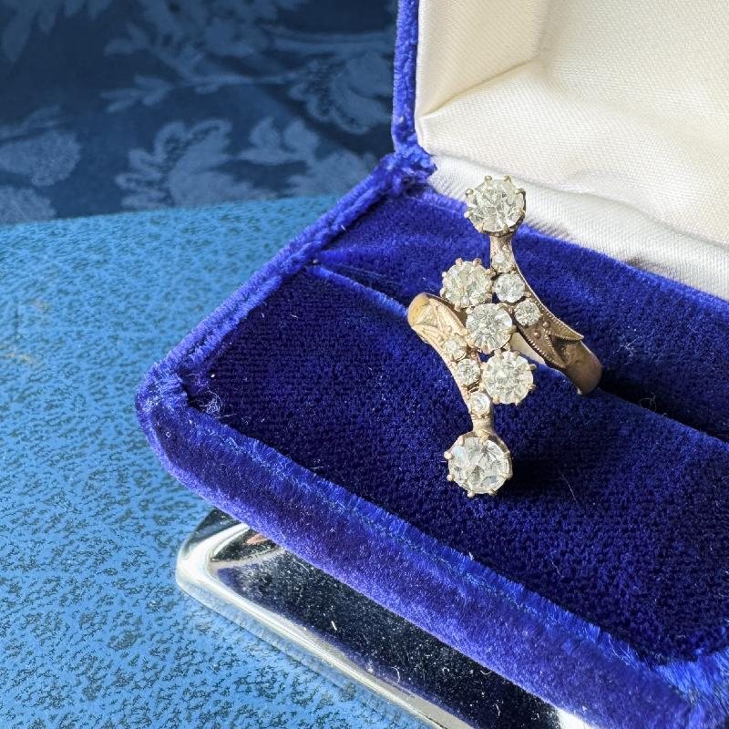 Rare - Art Deco Revival Style Vintage Czechoslovakian Rhinestone Ring - HK size 12-13(B113)
