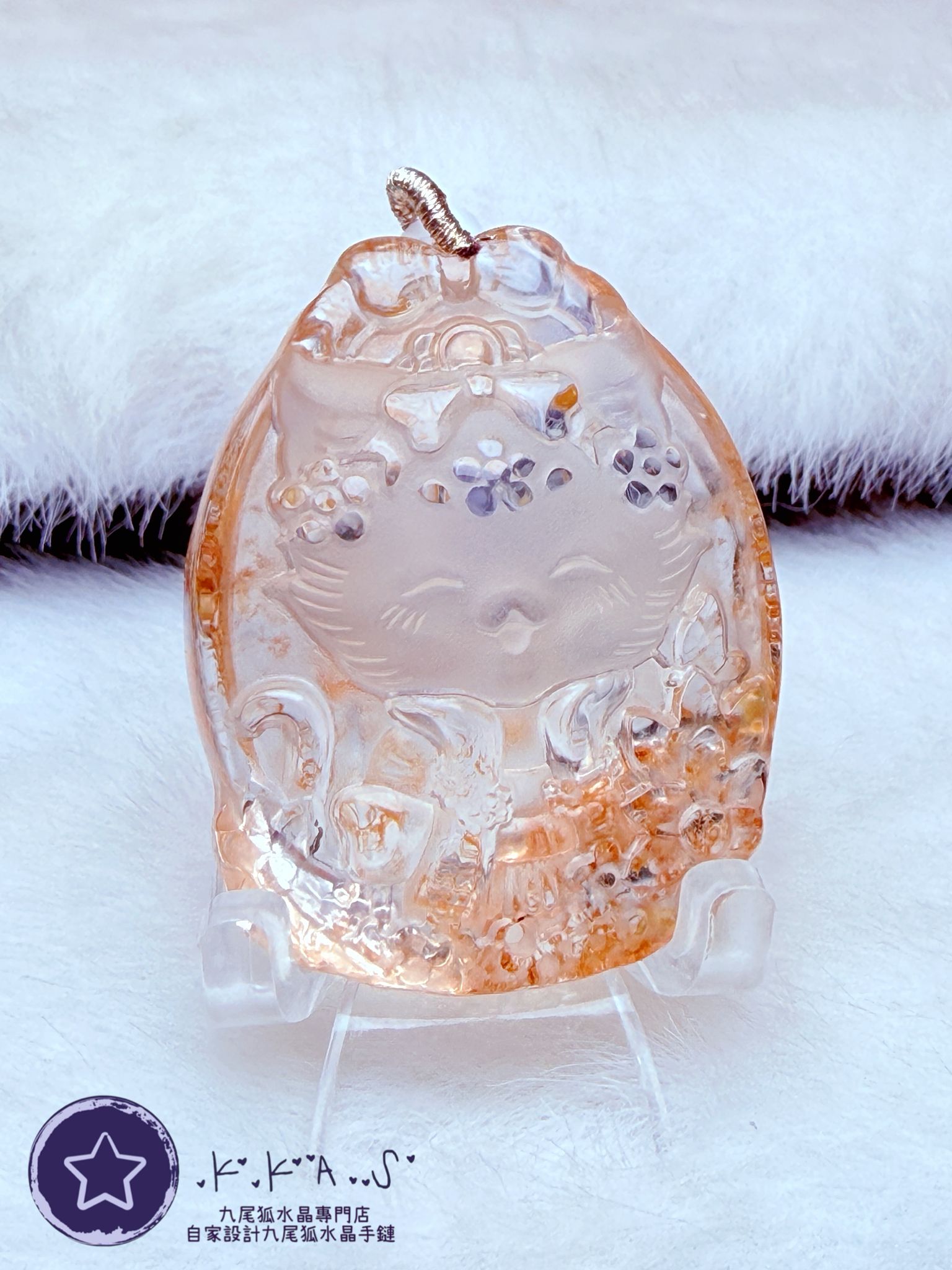 K00477 黃膠花 雙手托面狐 - 吊墜/手牌兩用款